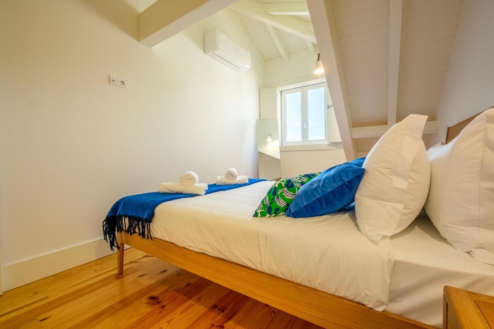 Spacious W. Beautiful & Sunny Private Terrace * Porto