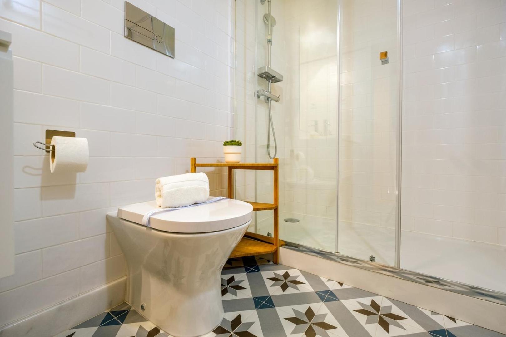 Spacious W. Beautiful & Sunny Private Terrace * Porto