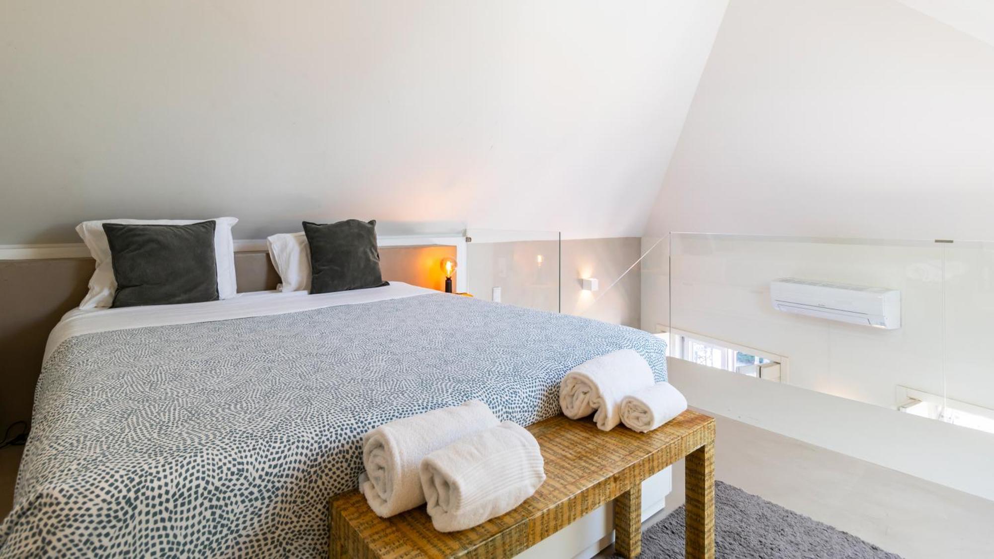 Aposentus - Stylish Downtown Loft *