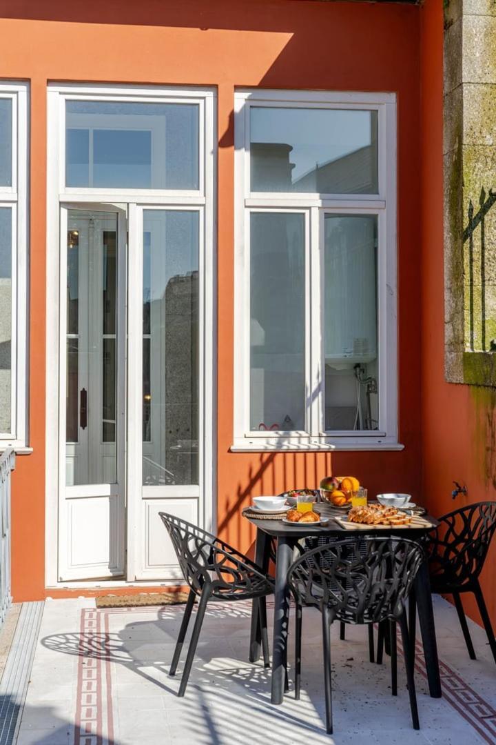 Apartment Classic Meets Modern - Downtown Balcony Retreat Porto