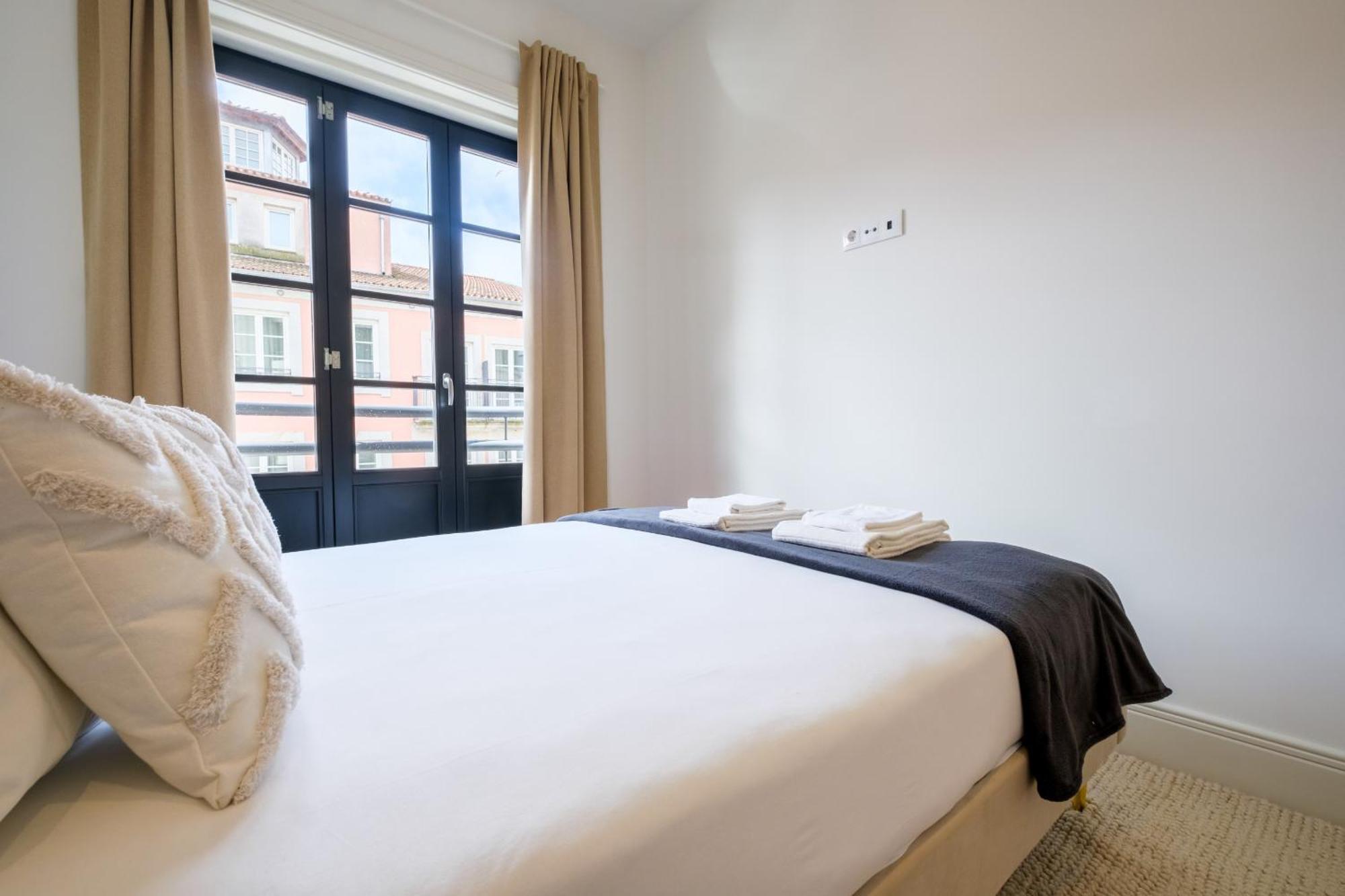 Apartment Art Deco 22 Luxury 2br Downtown Metro Ac Porto