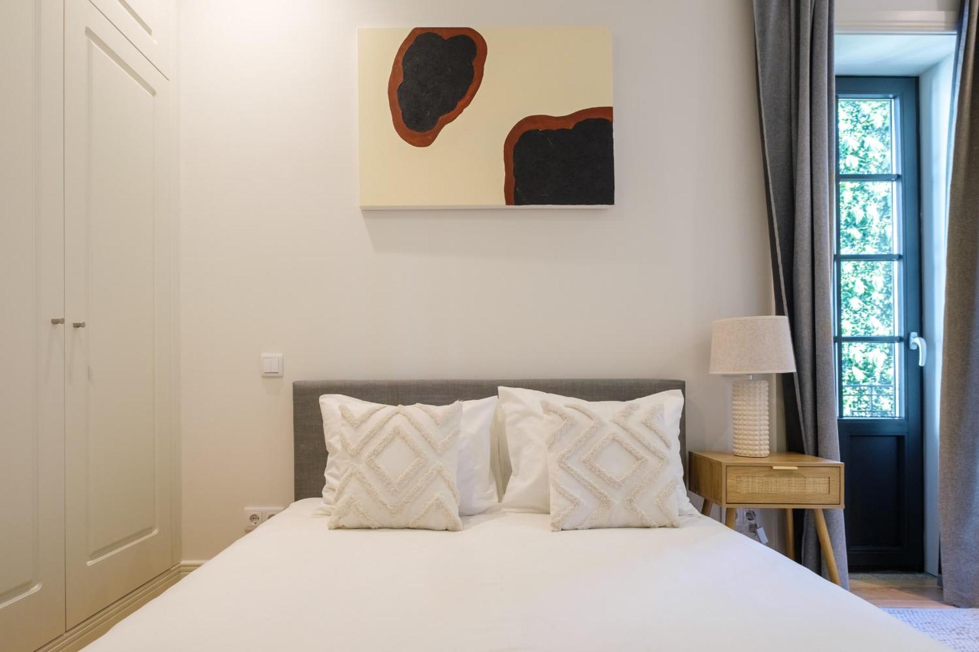 Art Deco 33 Luxury 2br Downtown Metro Ac