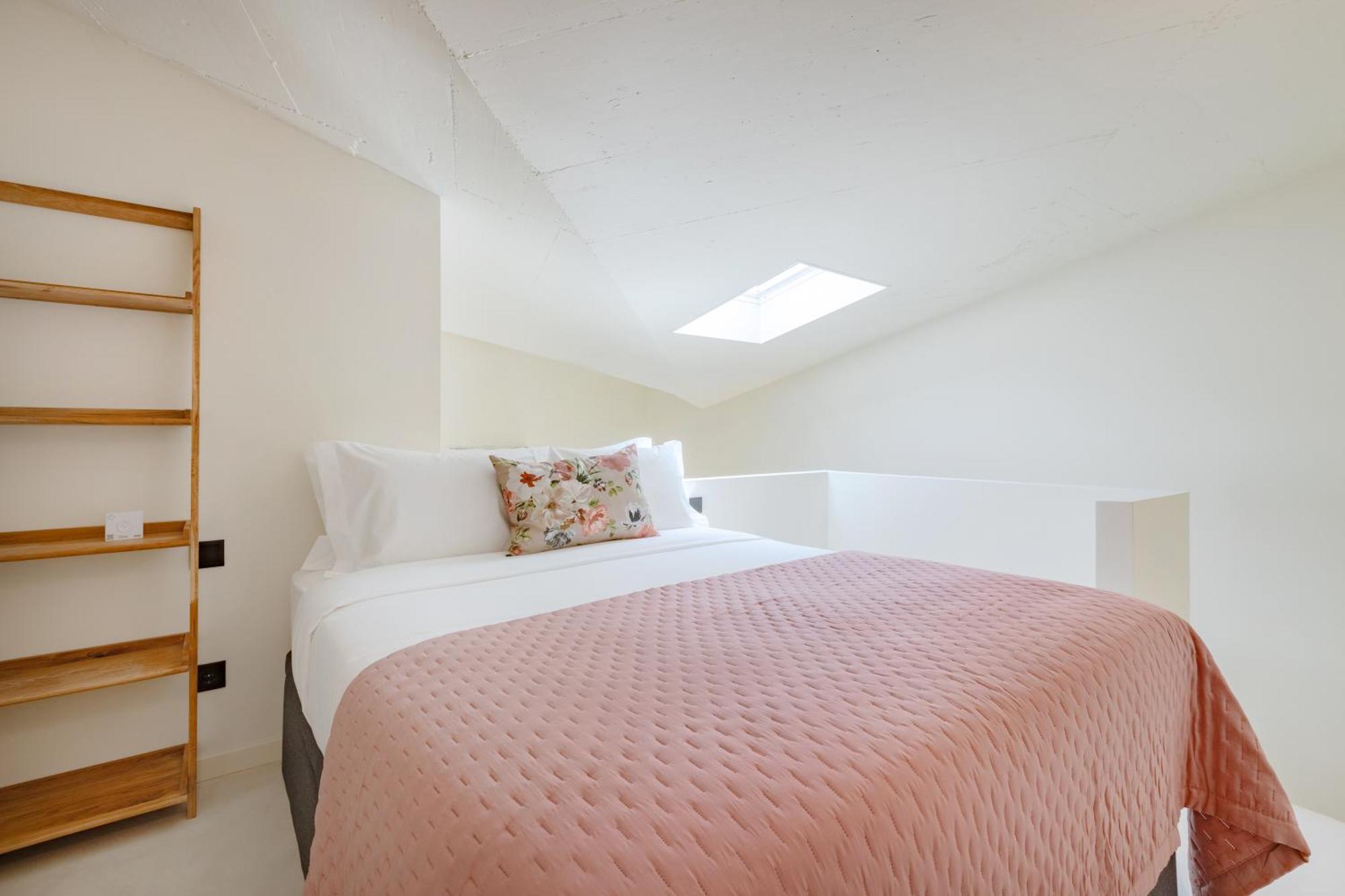 Minimalist Loft At Terracotta Collection *