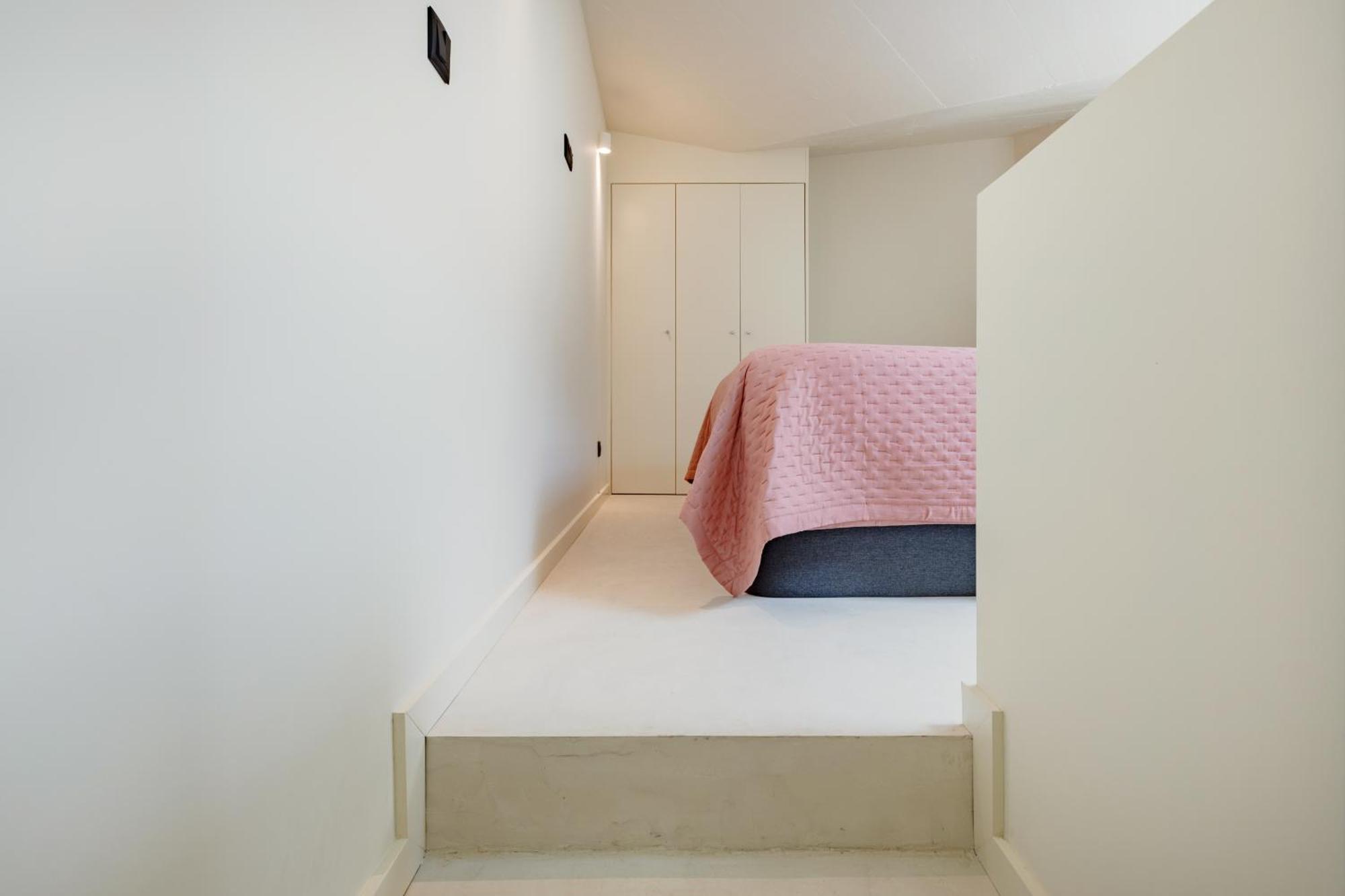 Minimalist Loft At Terracotta Collection *