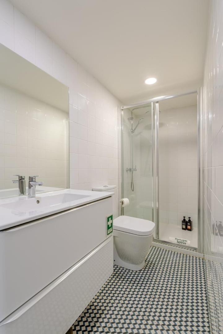 Invictus Escape - Jacuzzi & Charm In The Porto