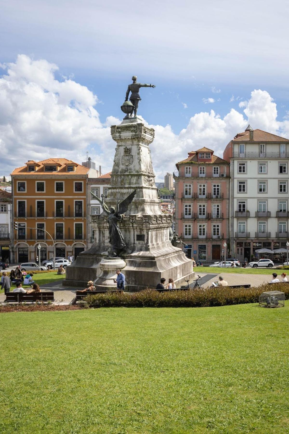 Opo Ribeira I * Porto