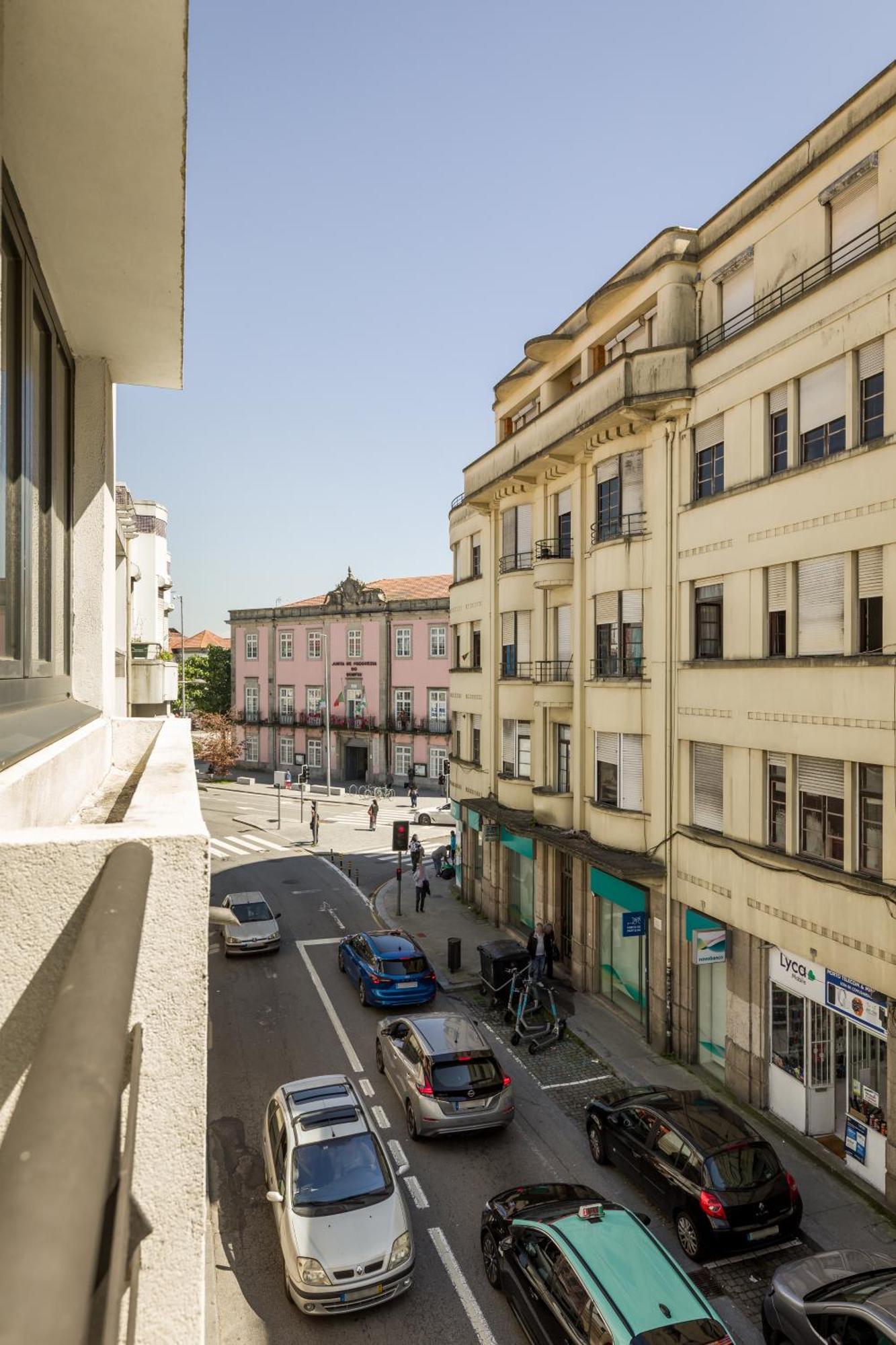 Alma Bonfim Porto