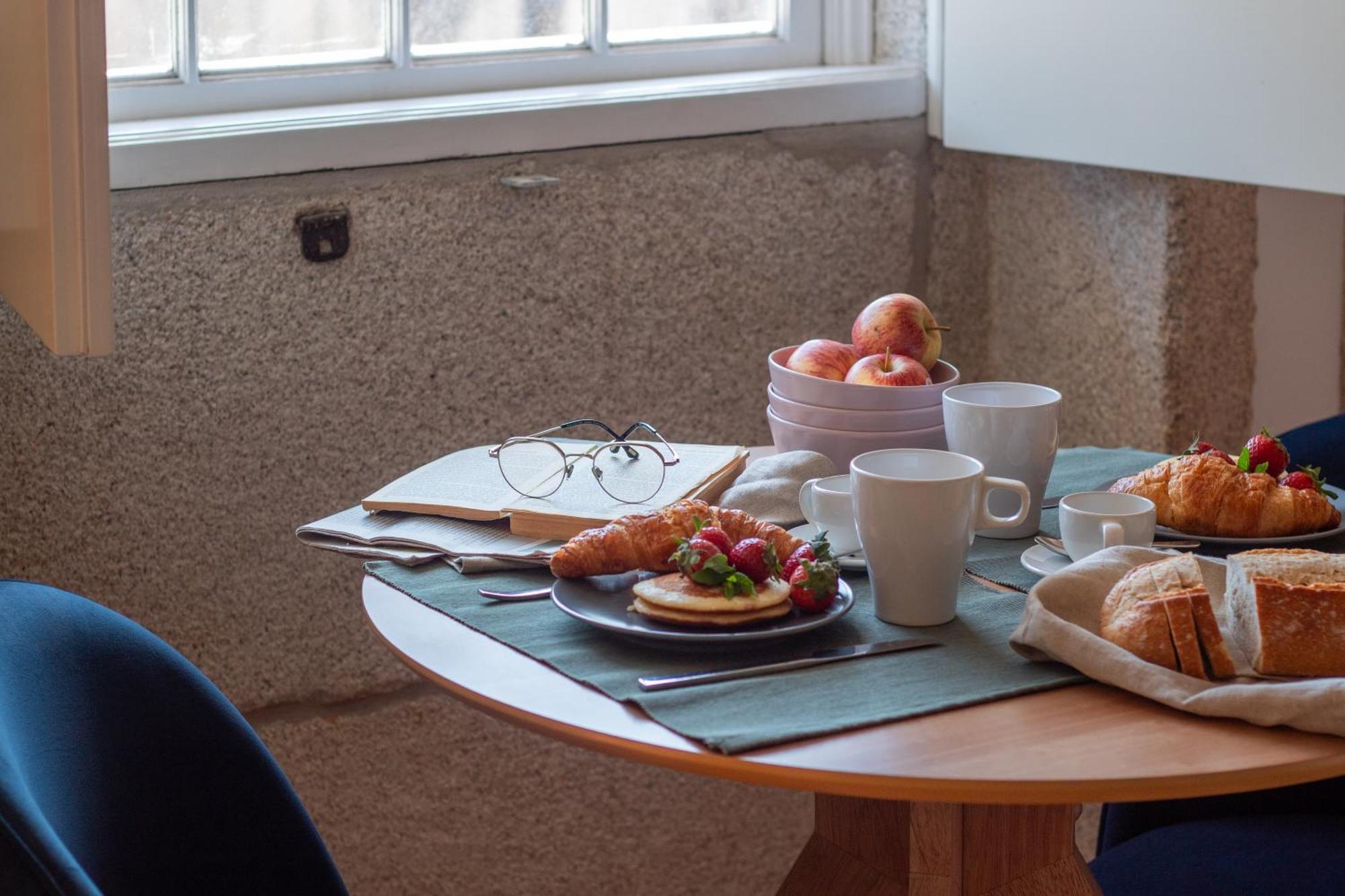 Lovelystay - Dirk - Almada 4º F * Porto