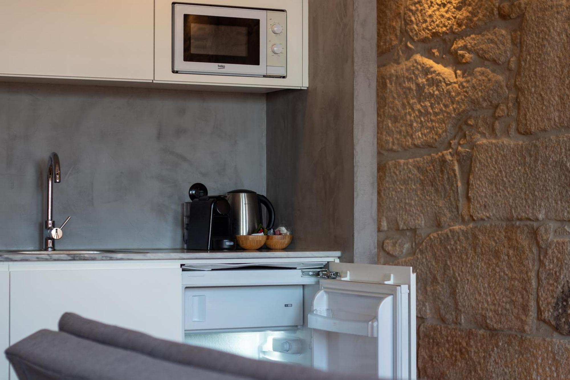 Lovelystay - Dirk - Almada 4º F *