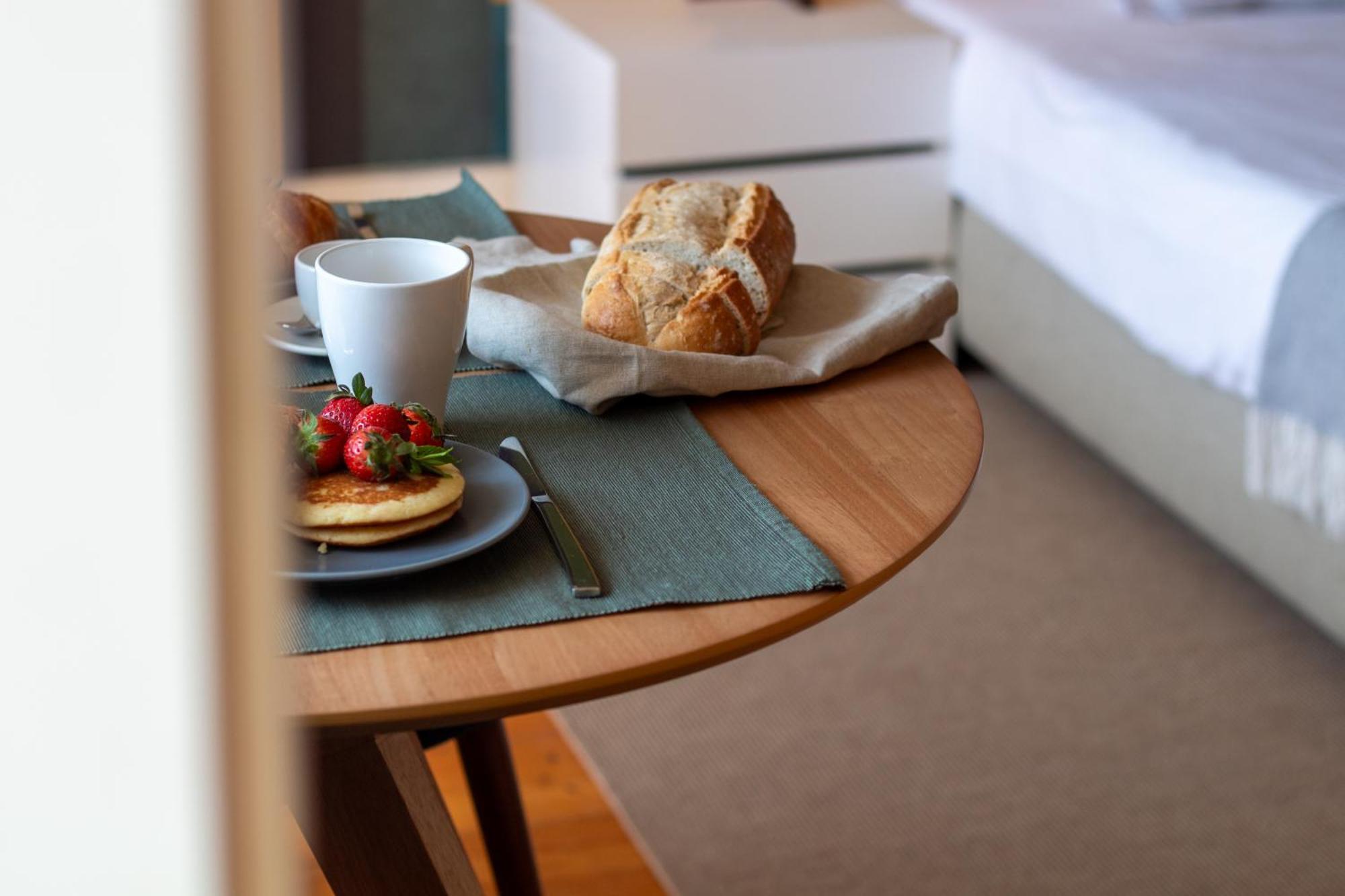 Lovelystay - Dirk - Almada 4º F