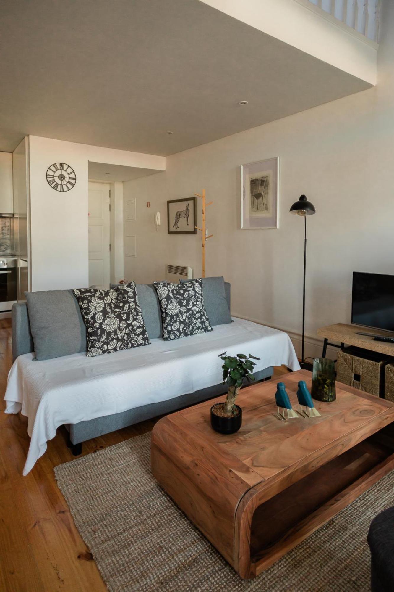 Downtown Urban Nest Apartment *