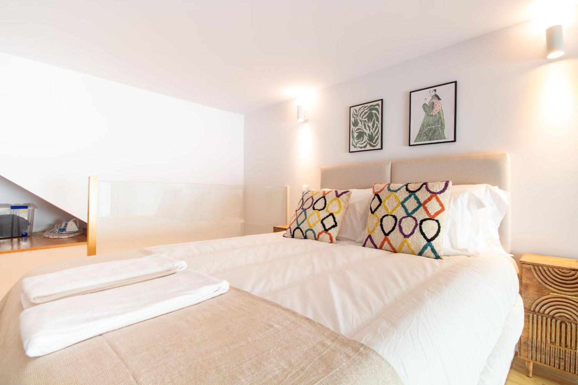 Apartment Cozy Mezzanine Hideaway W Ac By Lovelystay Porto