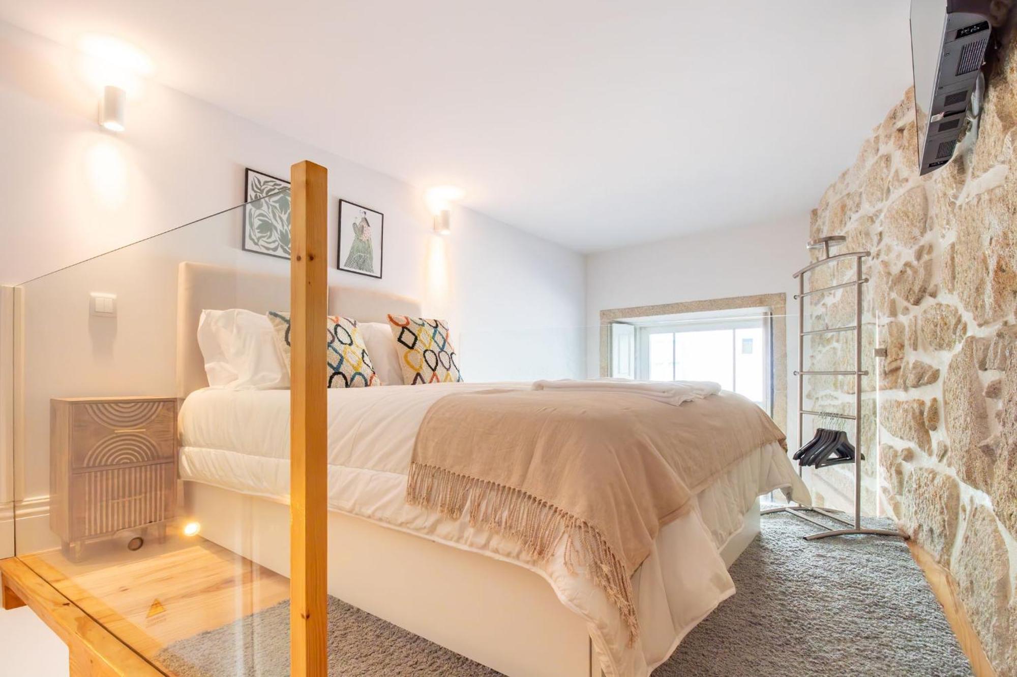 Cozy Mezzanine Hideaway W Ac By Lovelystay