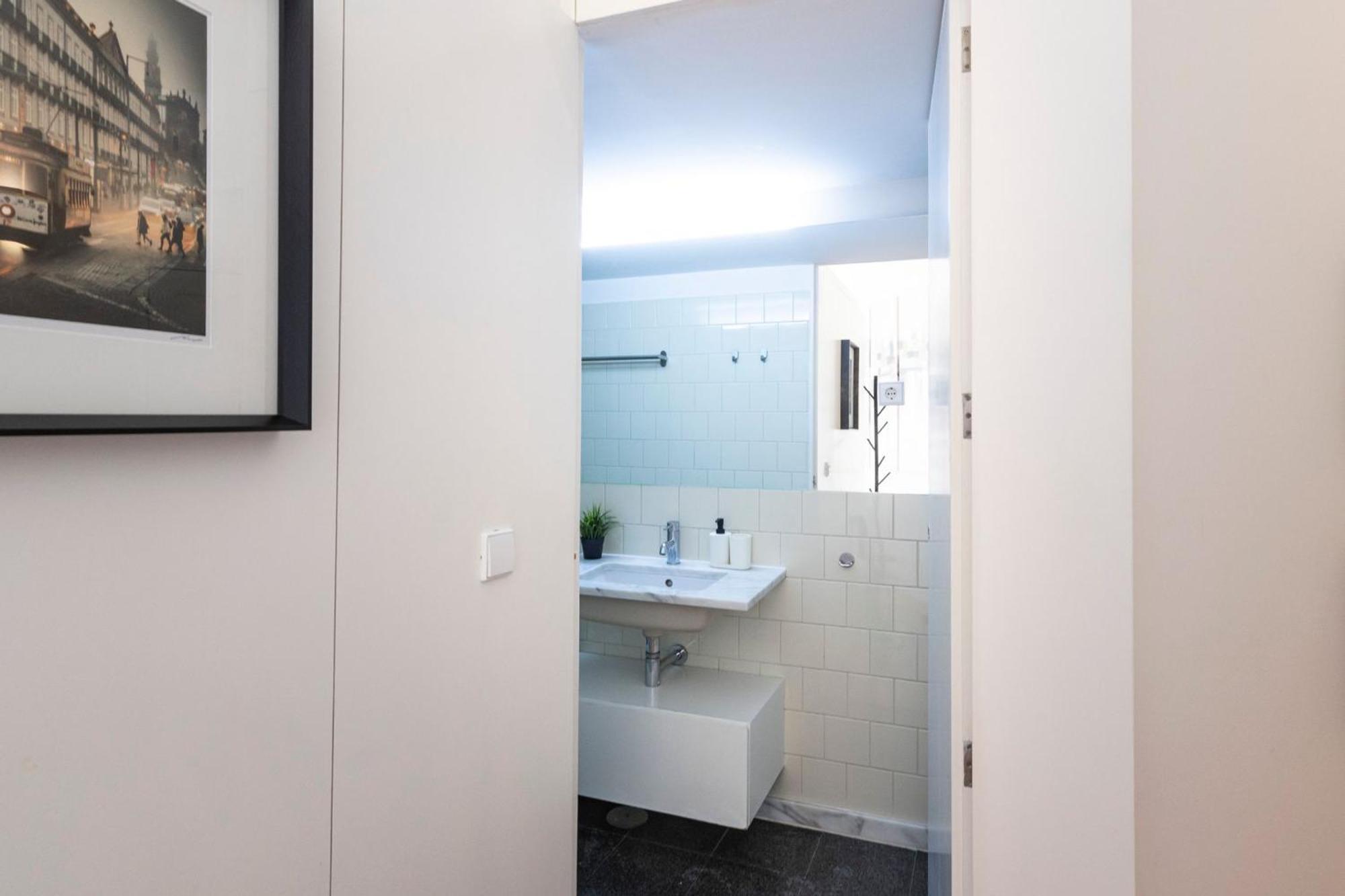 Appartement Bright Flat Few Steps To Aliados Av By Lovelystay Porto