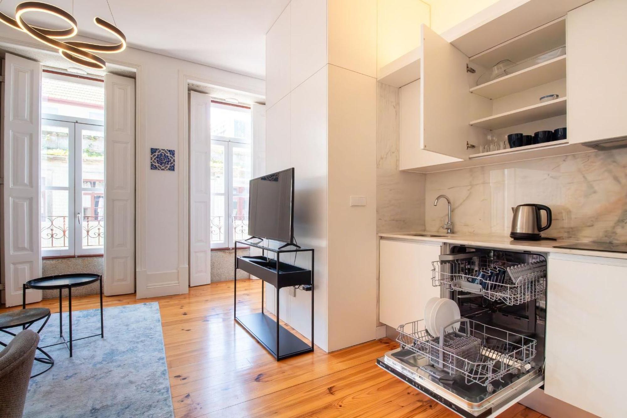 Appartement Bright Flat Few Steps To Aliados Av By Lovelystay