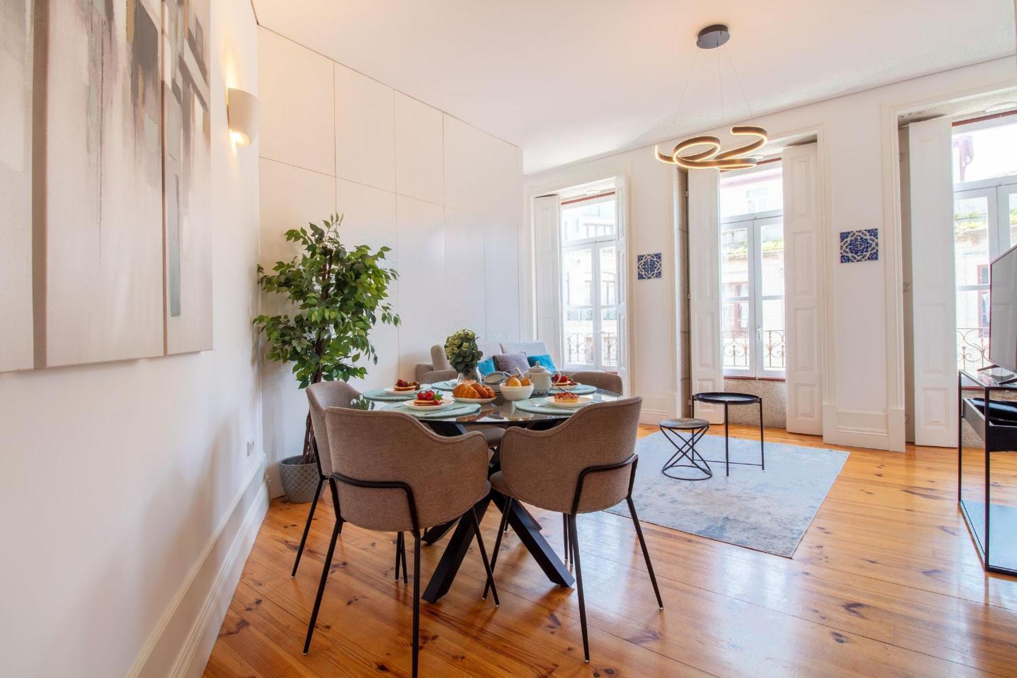 Appartement Bright Flat Few Steps To Aliados Av By Lovelystay