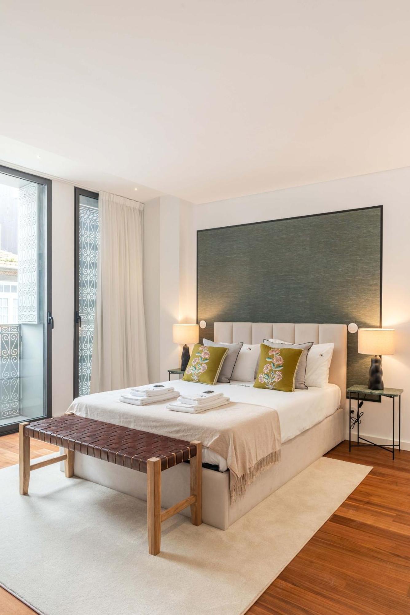 Liiiving In - The Prestige 1f Apartment *