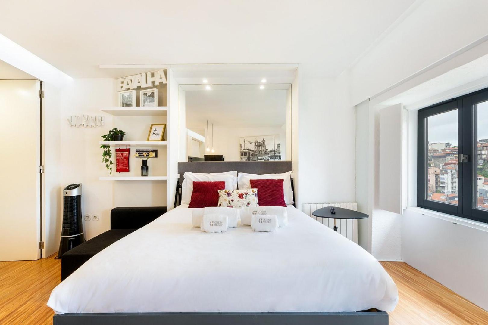 Guestready - Cathedral Design Apartment Porto