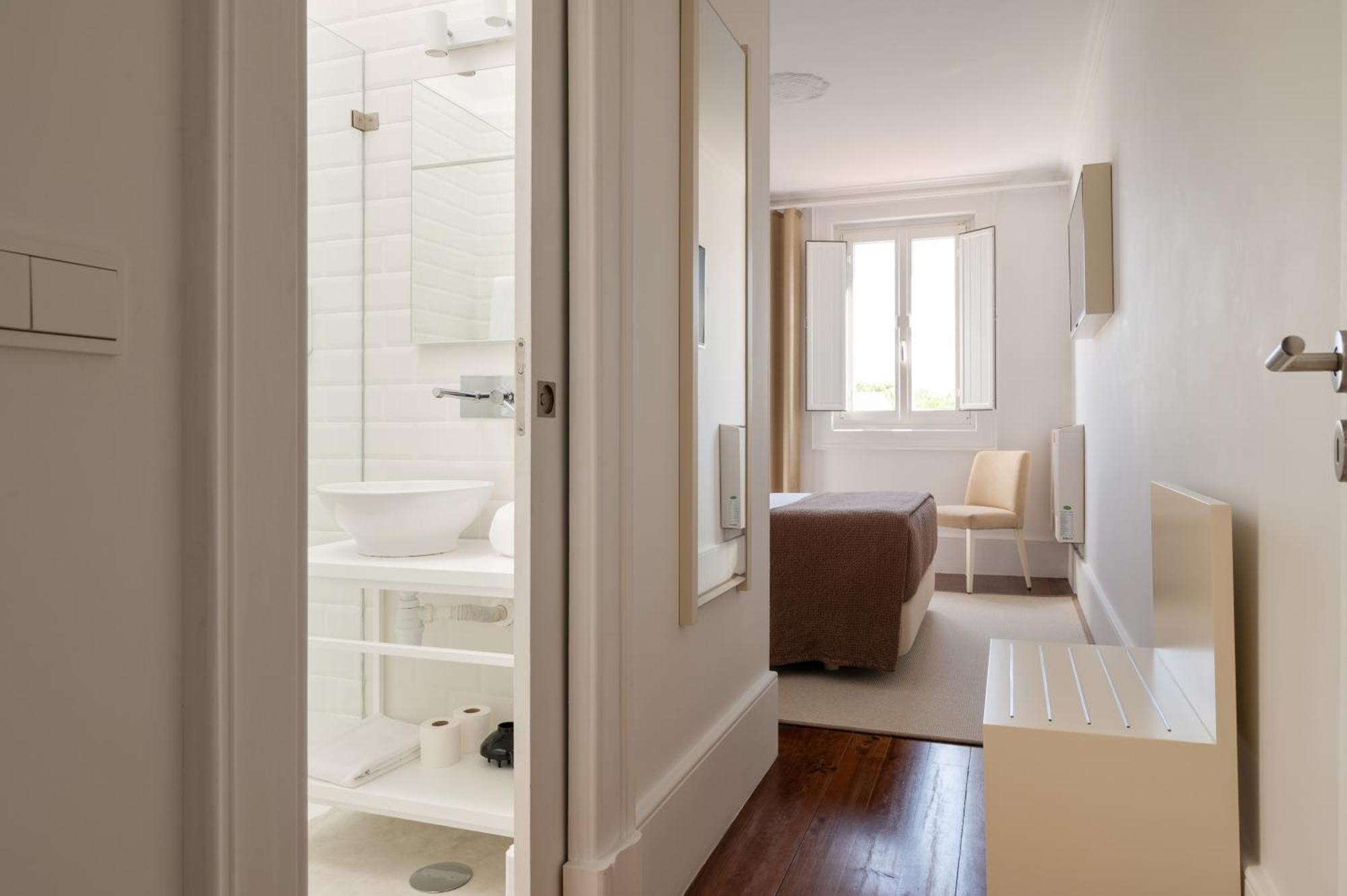Oporto Comfort Charming Cedofeita - Free Parking Porto