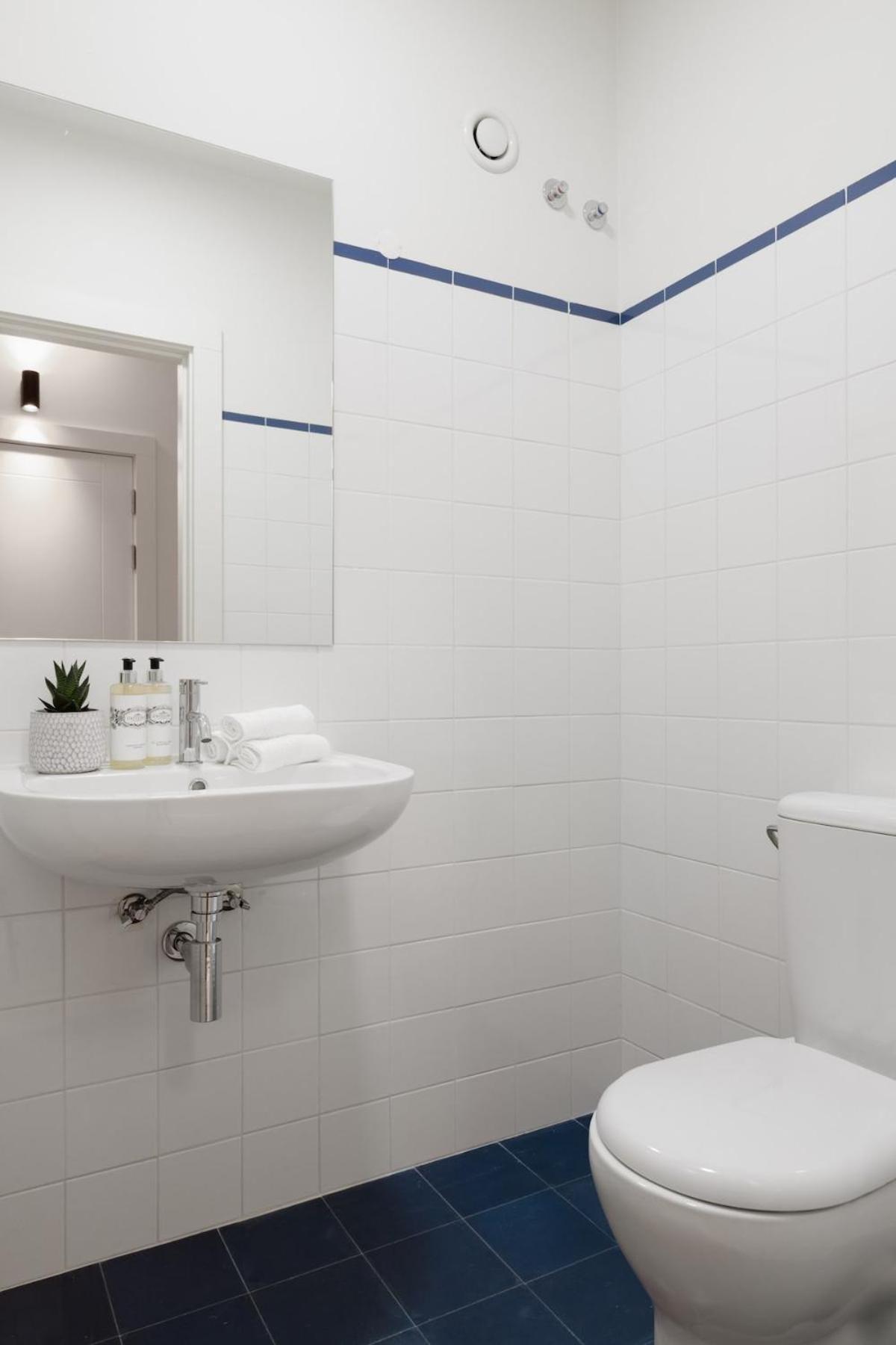 Apartment Flores Plaza