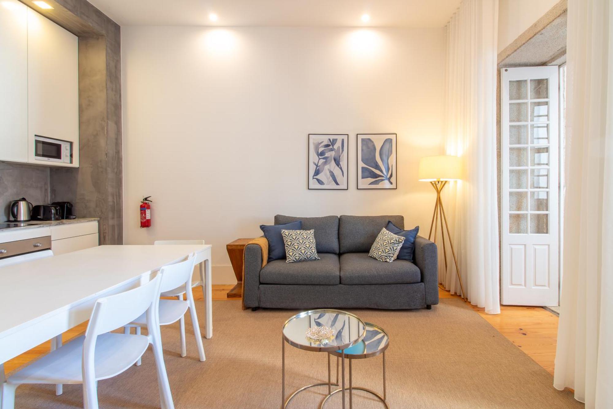 Lovelystay - Dirk Almada 3º T