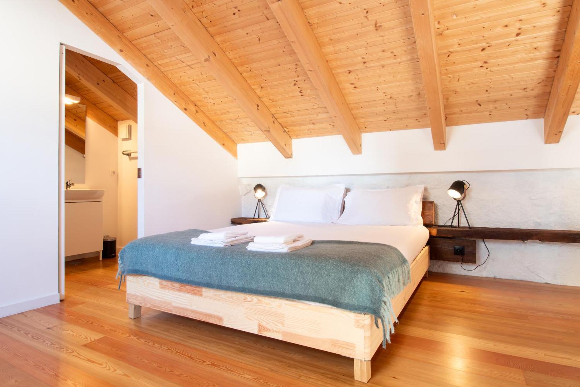 Stylish Duplex By Lovelystay *
