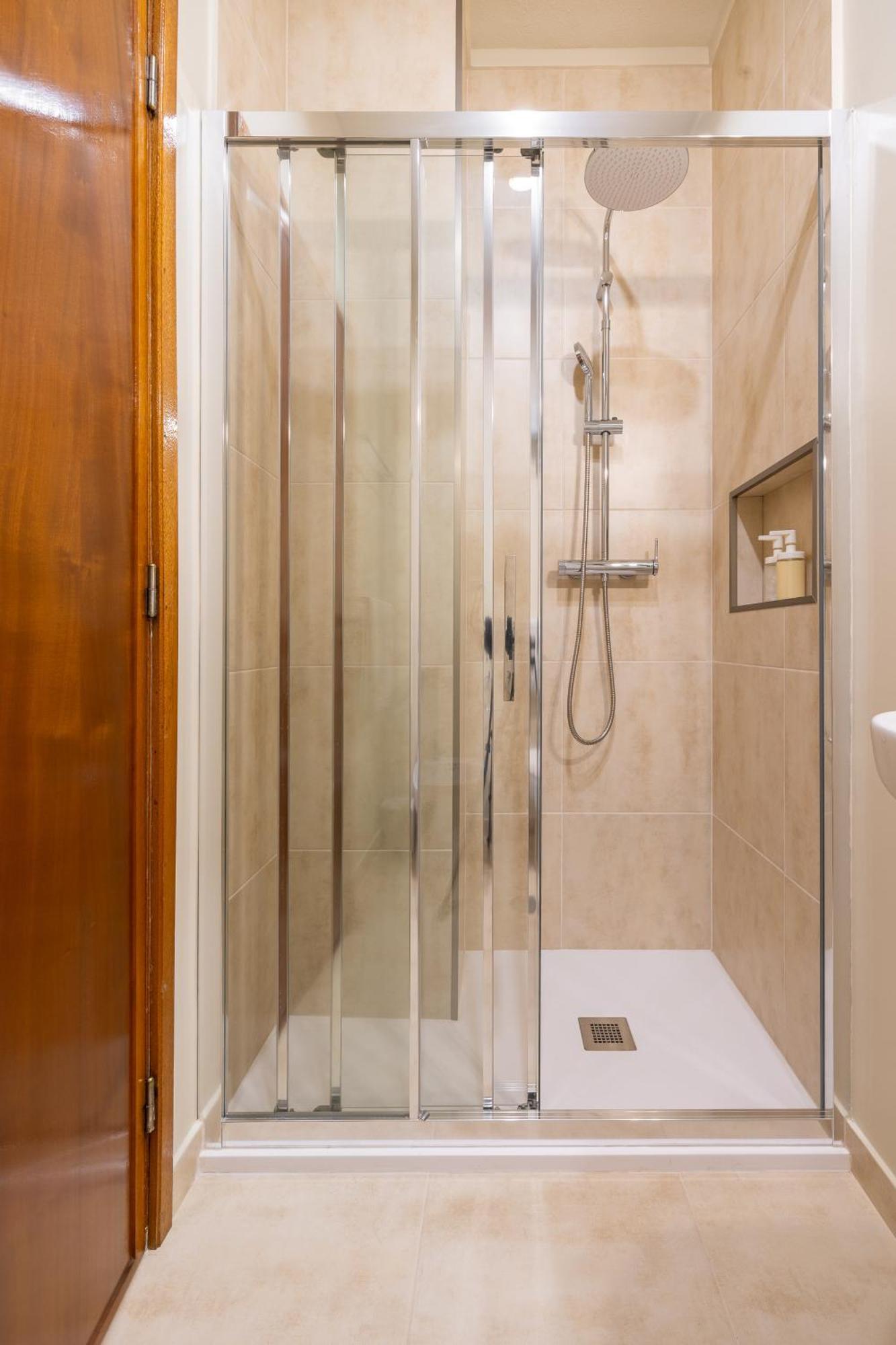 Velho - Skyline Apartment *