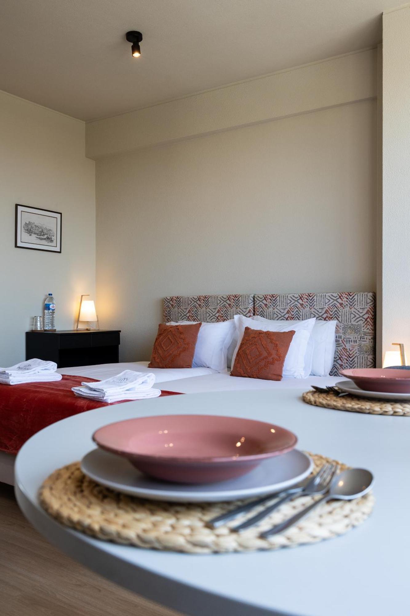 Velho - Skyline Apartment