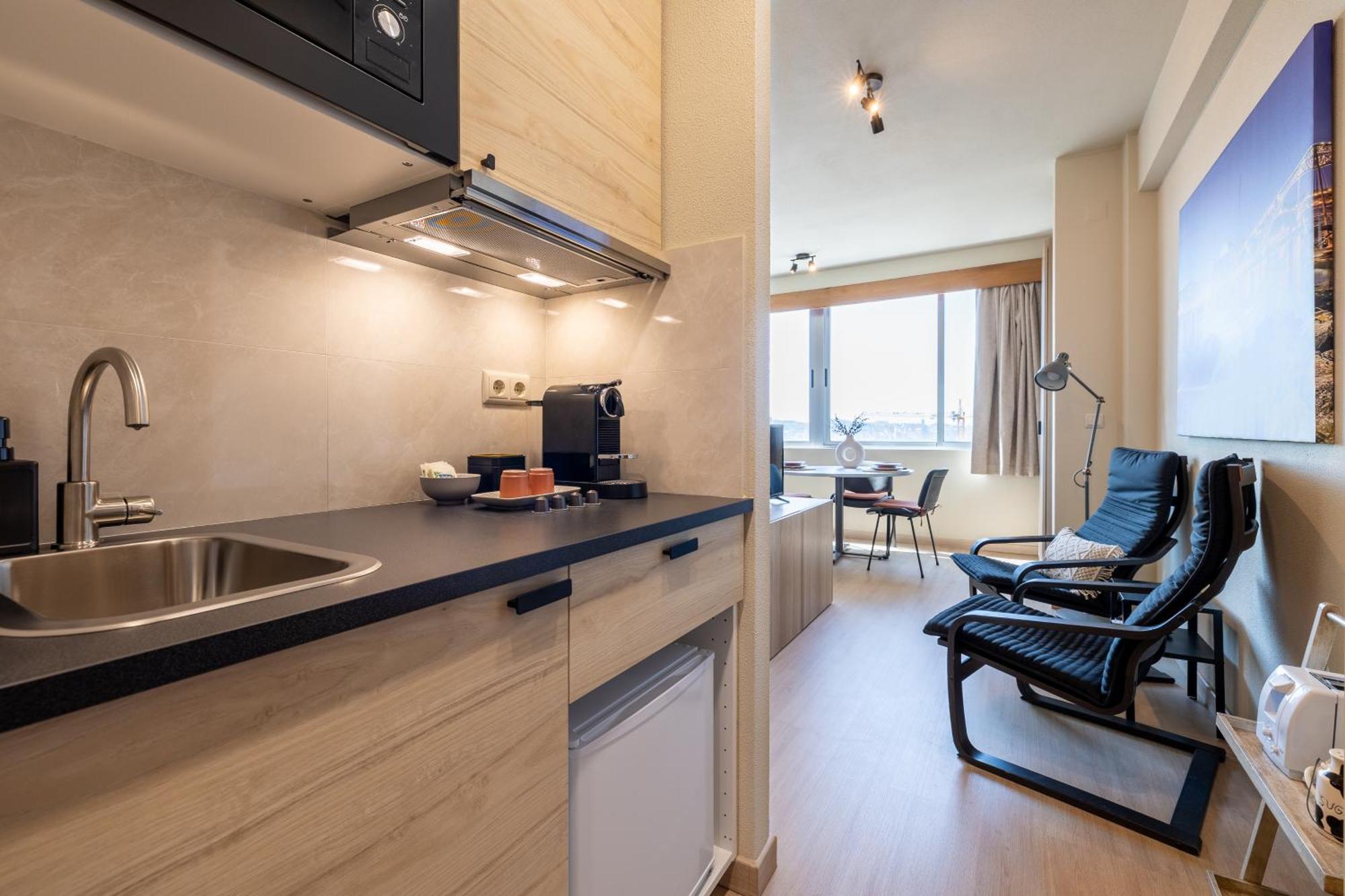 Velho - Skyline Apartment
