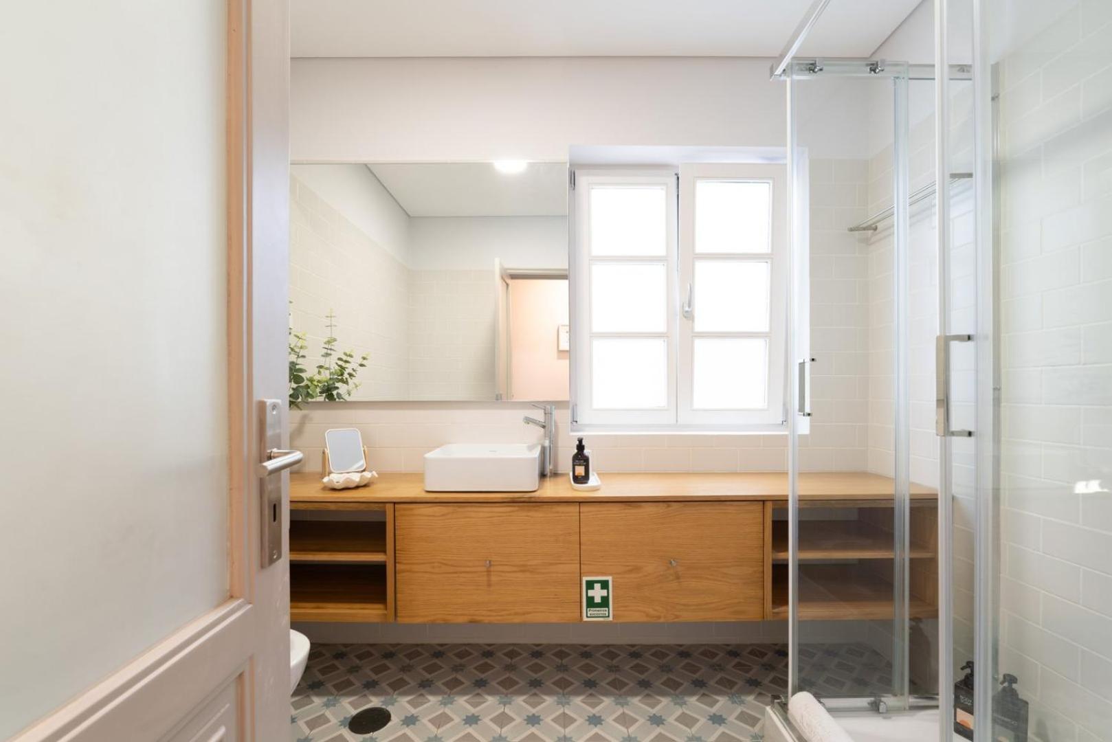 Blue Tile Hideaway By Portugal Active Porto