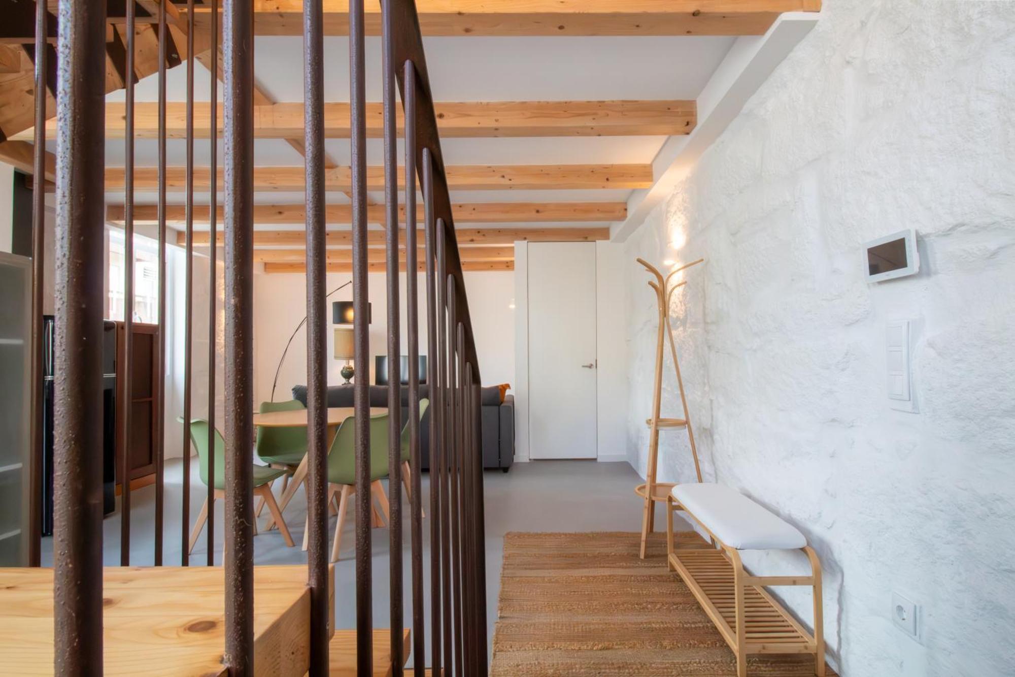 Stylish Triplex By Lovelystay Apartment Porto