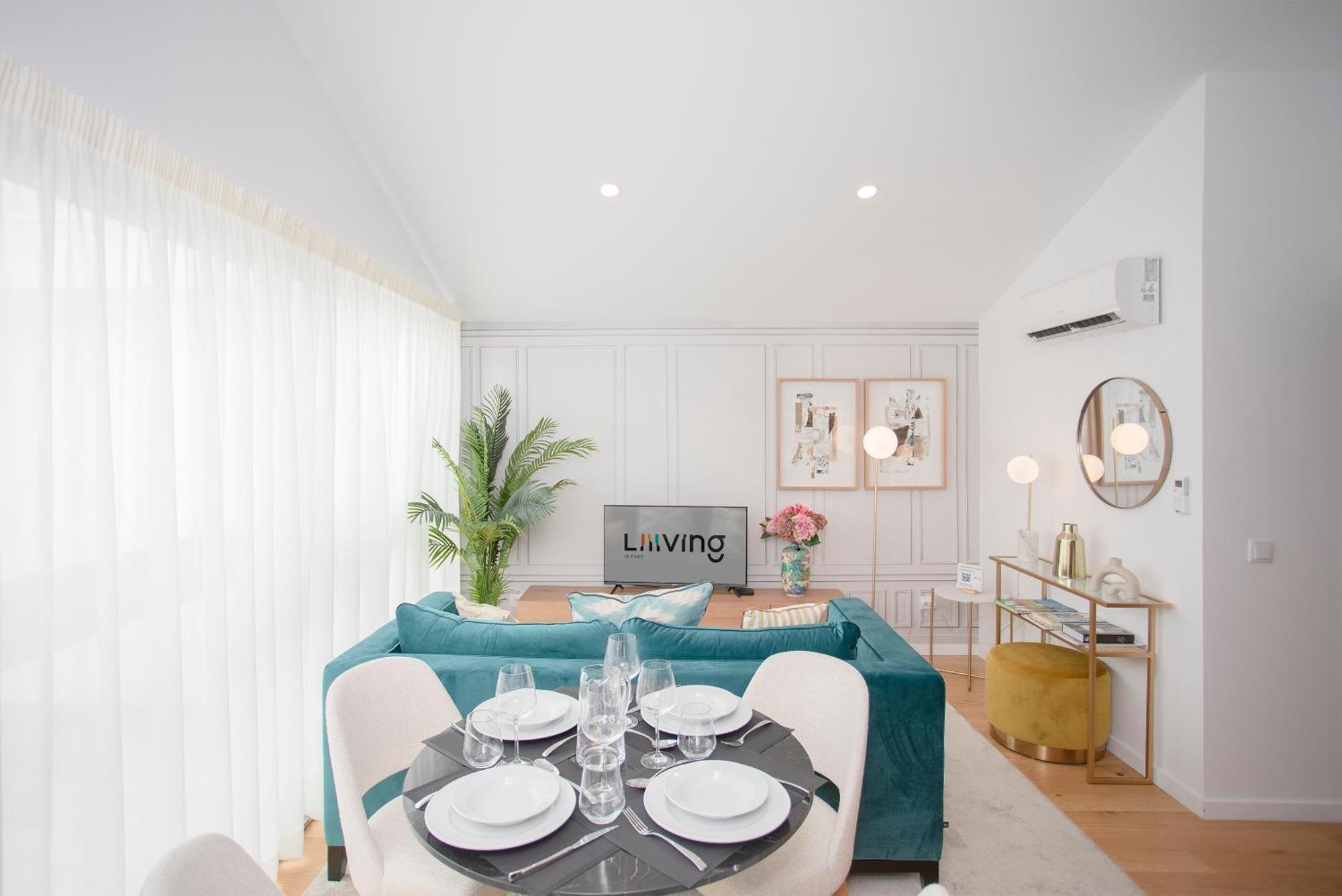 Liiiving In - Soho Urban Retreat