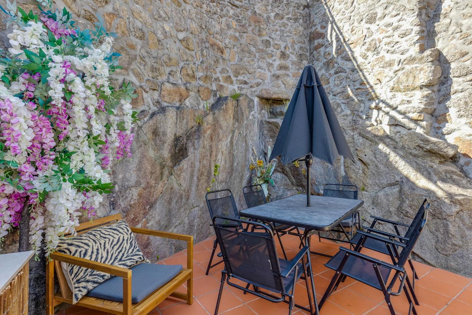 Cozy Nest Albergue *