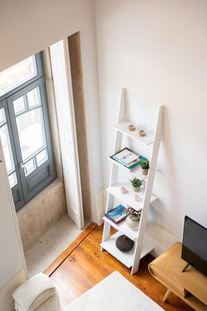 Framed Corner By Portugal Active *