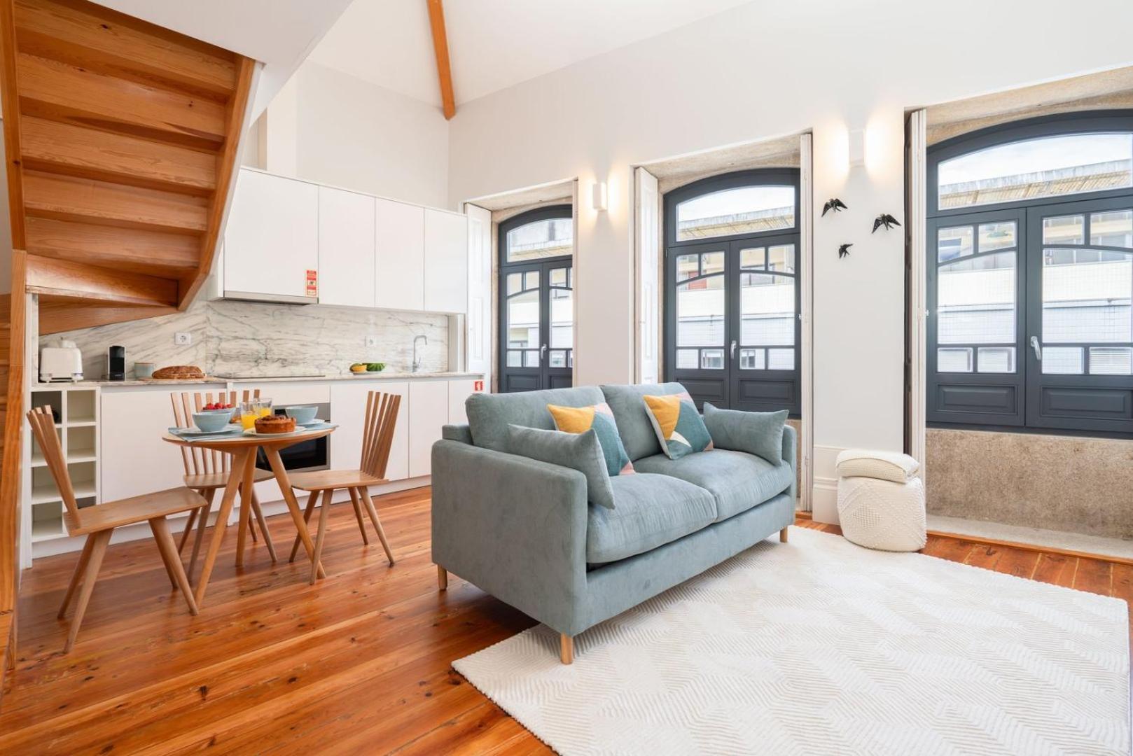 Apartment Framed Corner By Portugal Active Porto