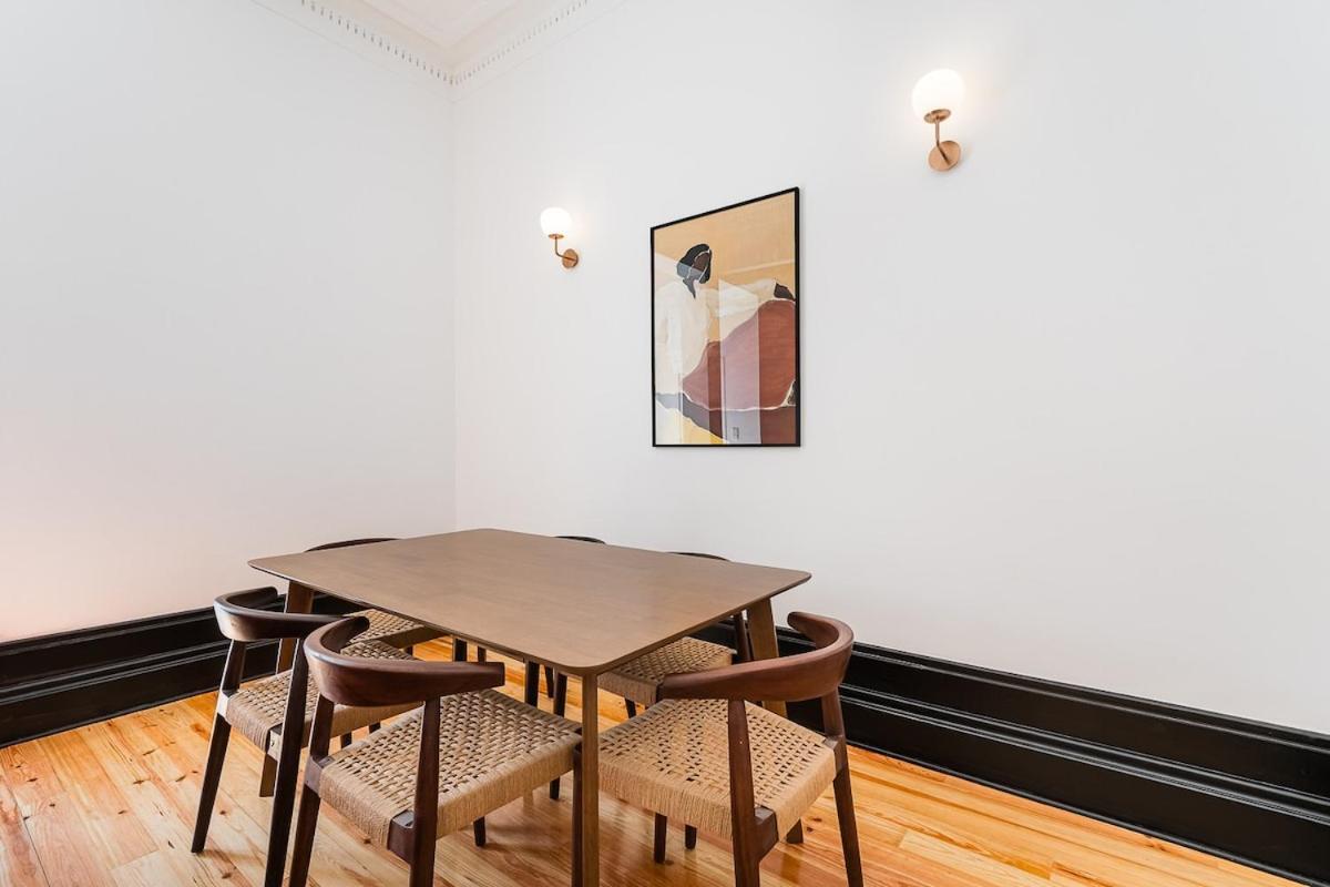 Terraced In The Heart Of With Parking *