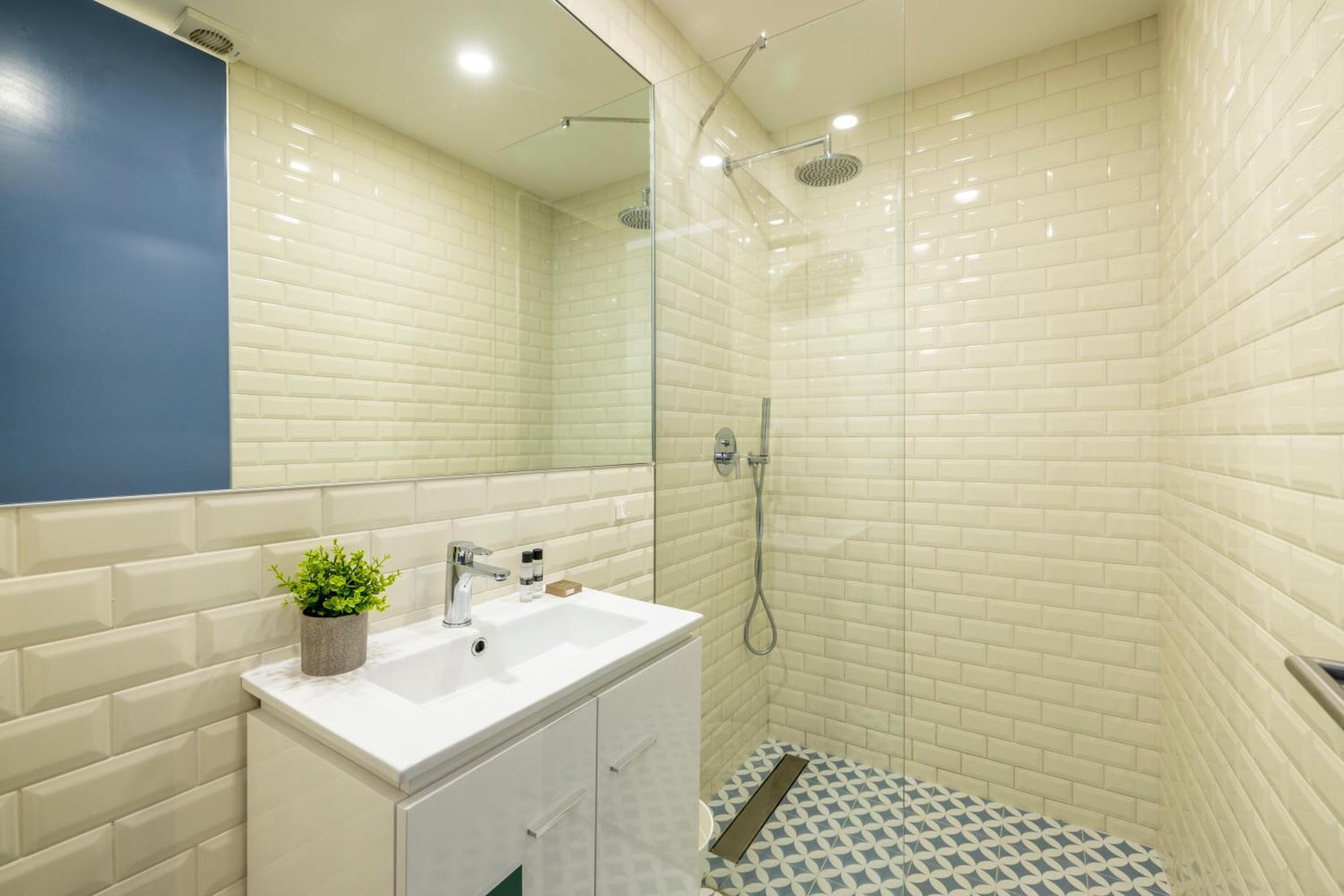 741 By D&s Apartment