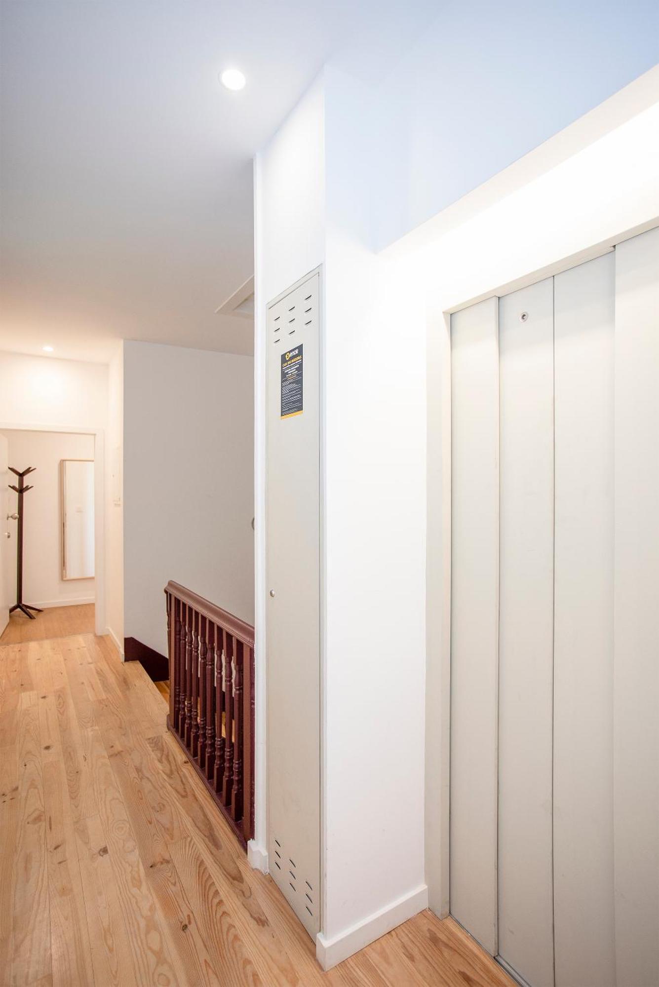 Liiiving In - Ribeira Vintage View Apartment Porto