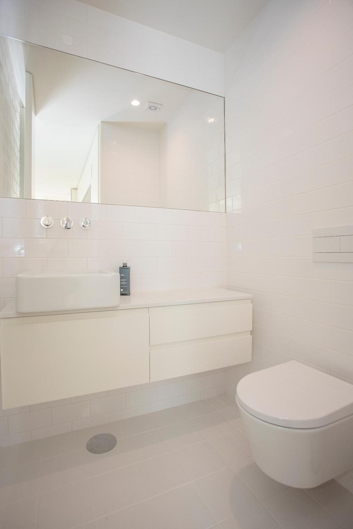 Liiiving In - Luxury Gallery Apartment *