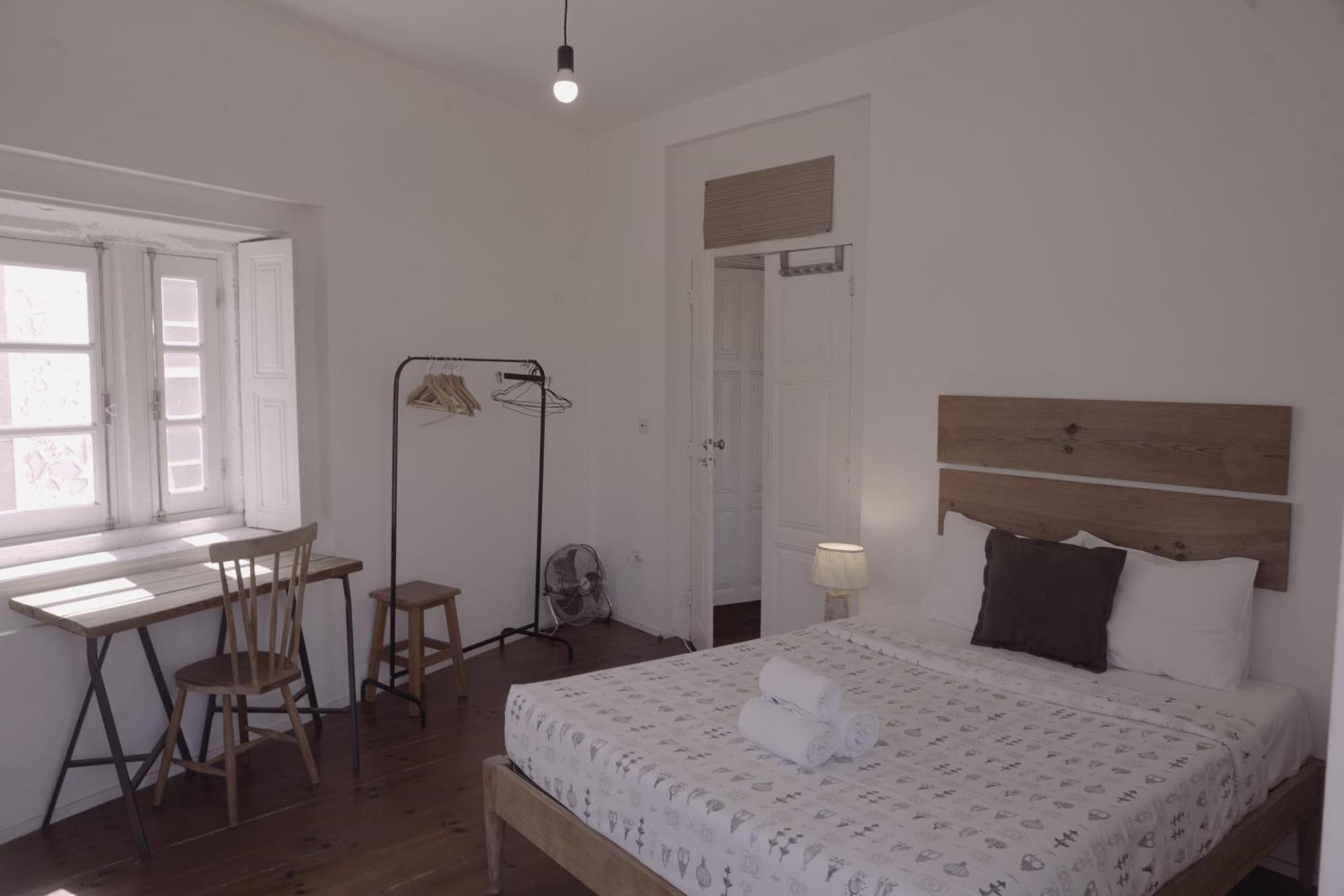 Vakantiehuis Light & Airy Historic Centre House With Balconies Porto