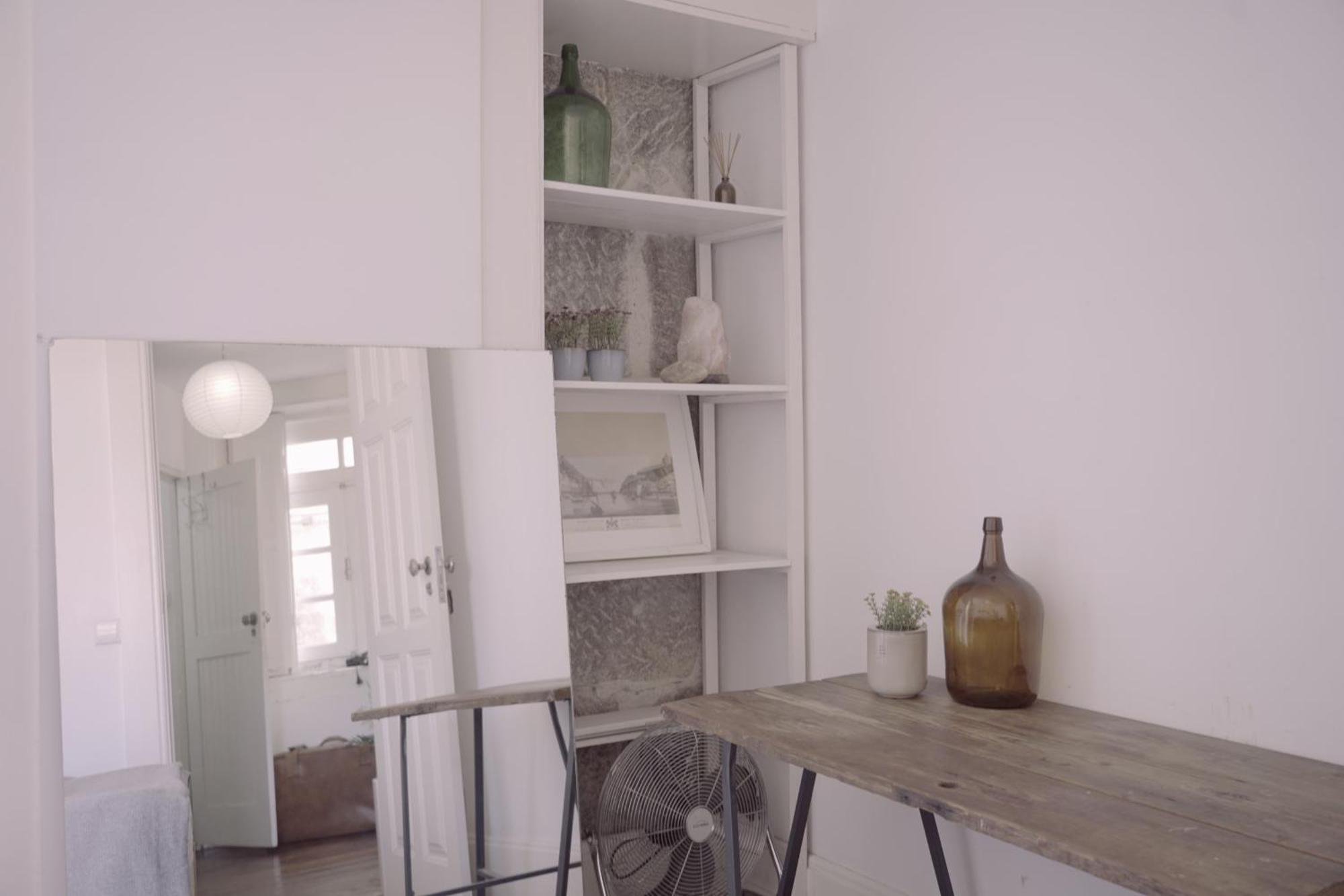 Light & Airy Historic Centre House With Balconies * Porto