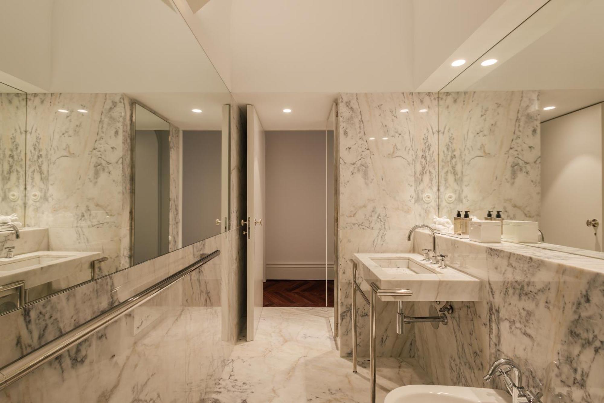 Clerigos 82 Luxury Housing Apartment *