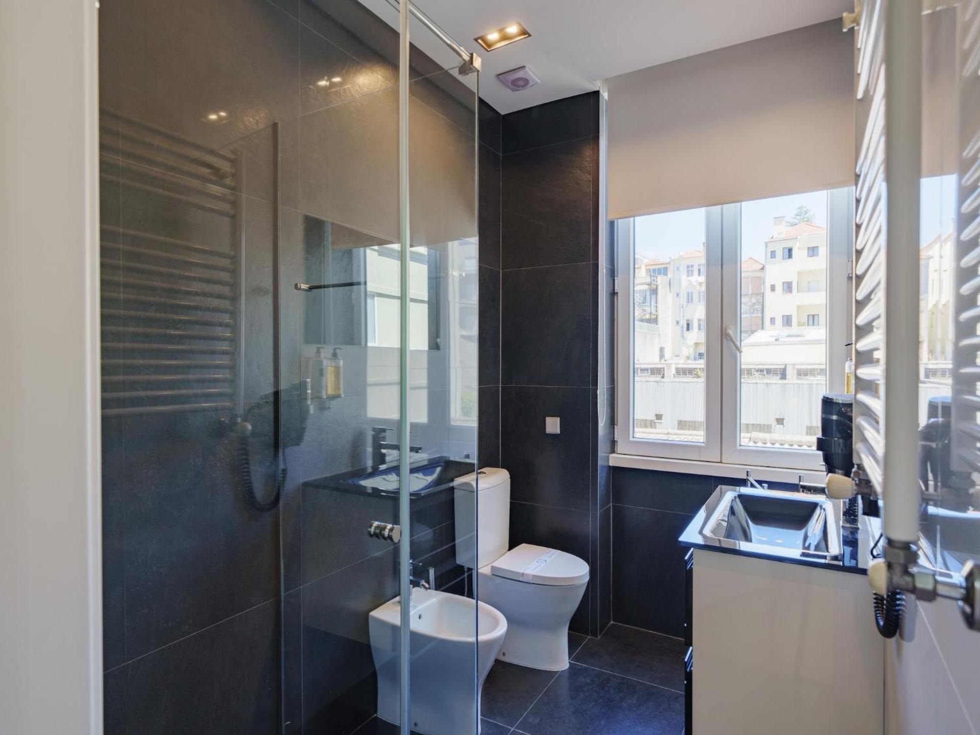Apartment Inviting In The Heart Of Porto
