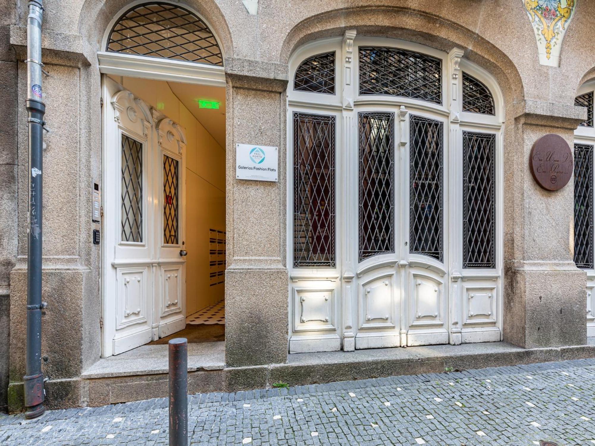 Pet-friendly In *