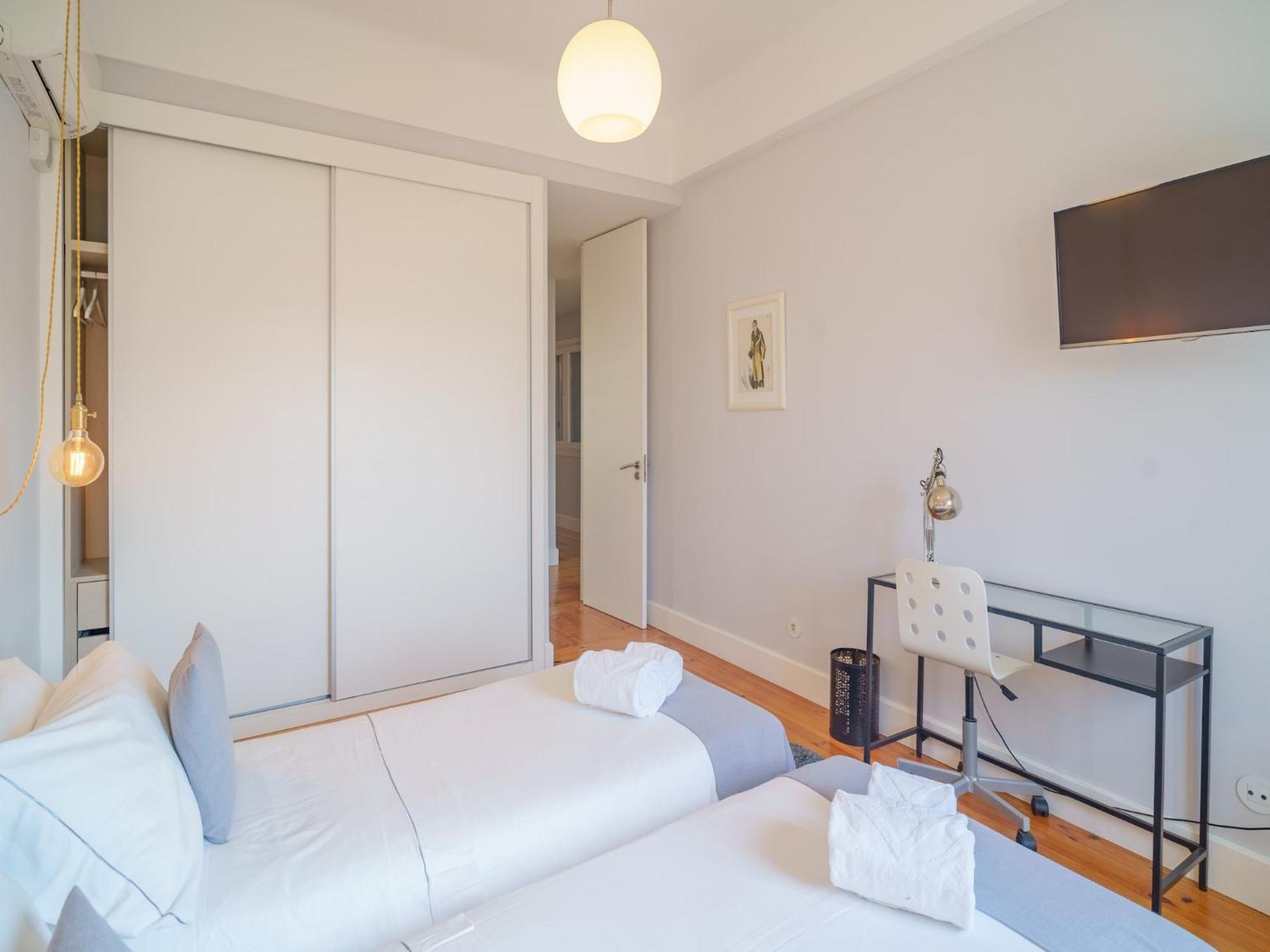 Apartment Modern For 13 Guests