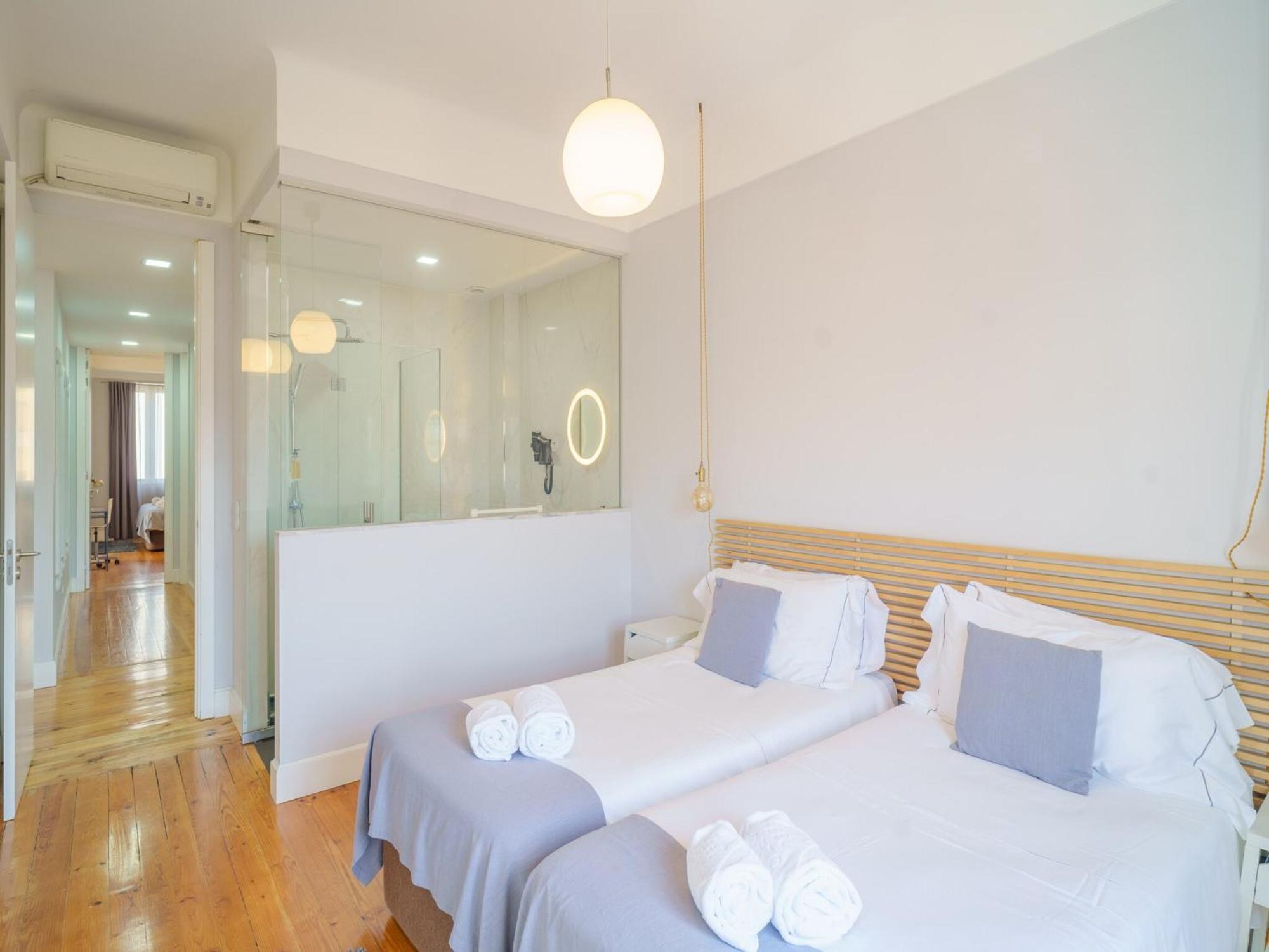 Apartment Modern For 13 Guests