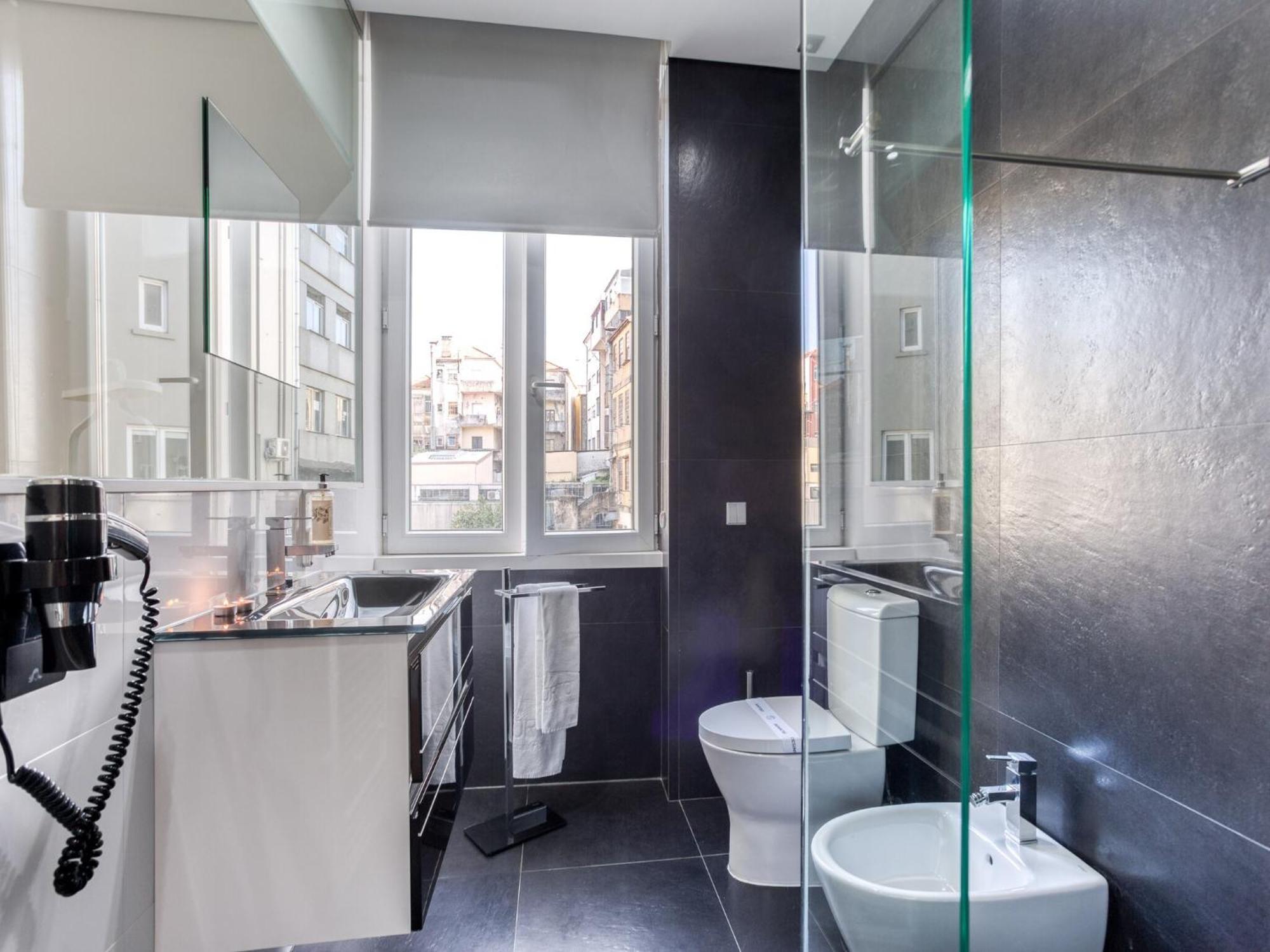 Spacious Near Bolhao Market Apartment Porto