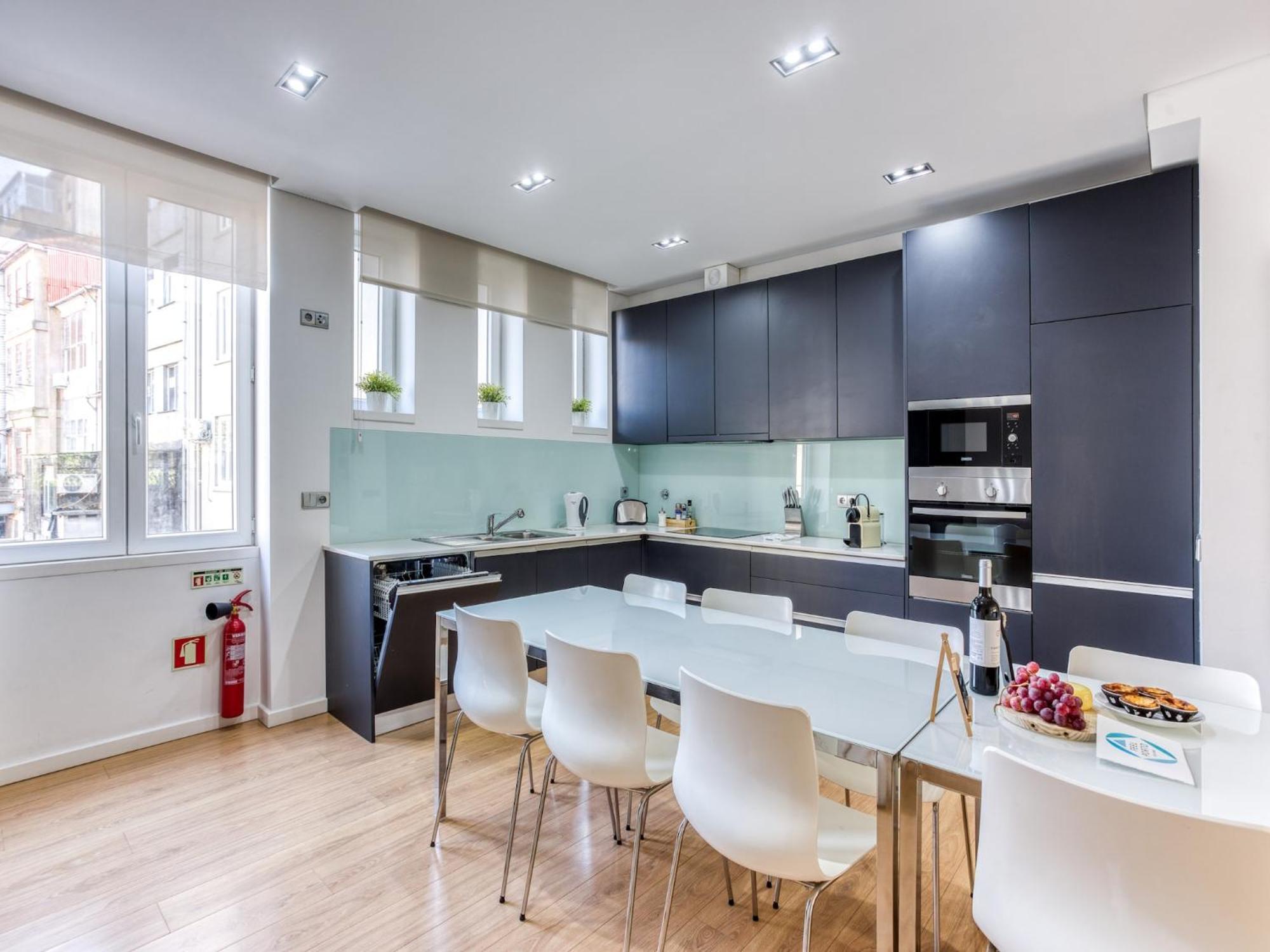 Spacious Near Bolhao Market * Porto