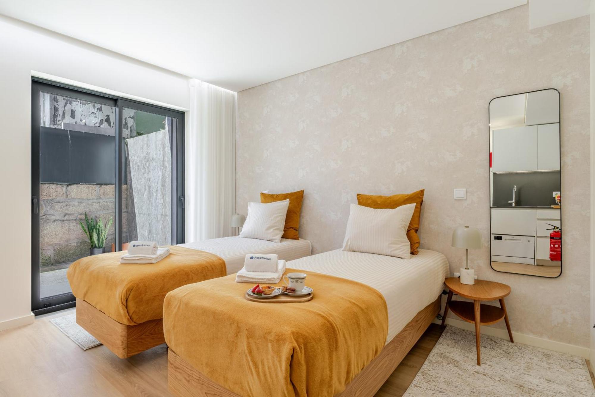 Apartment Hostwise - Premium & Modern Building