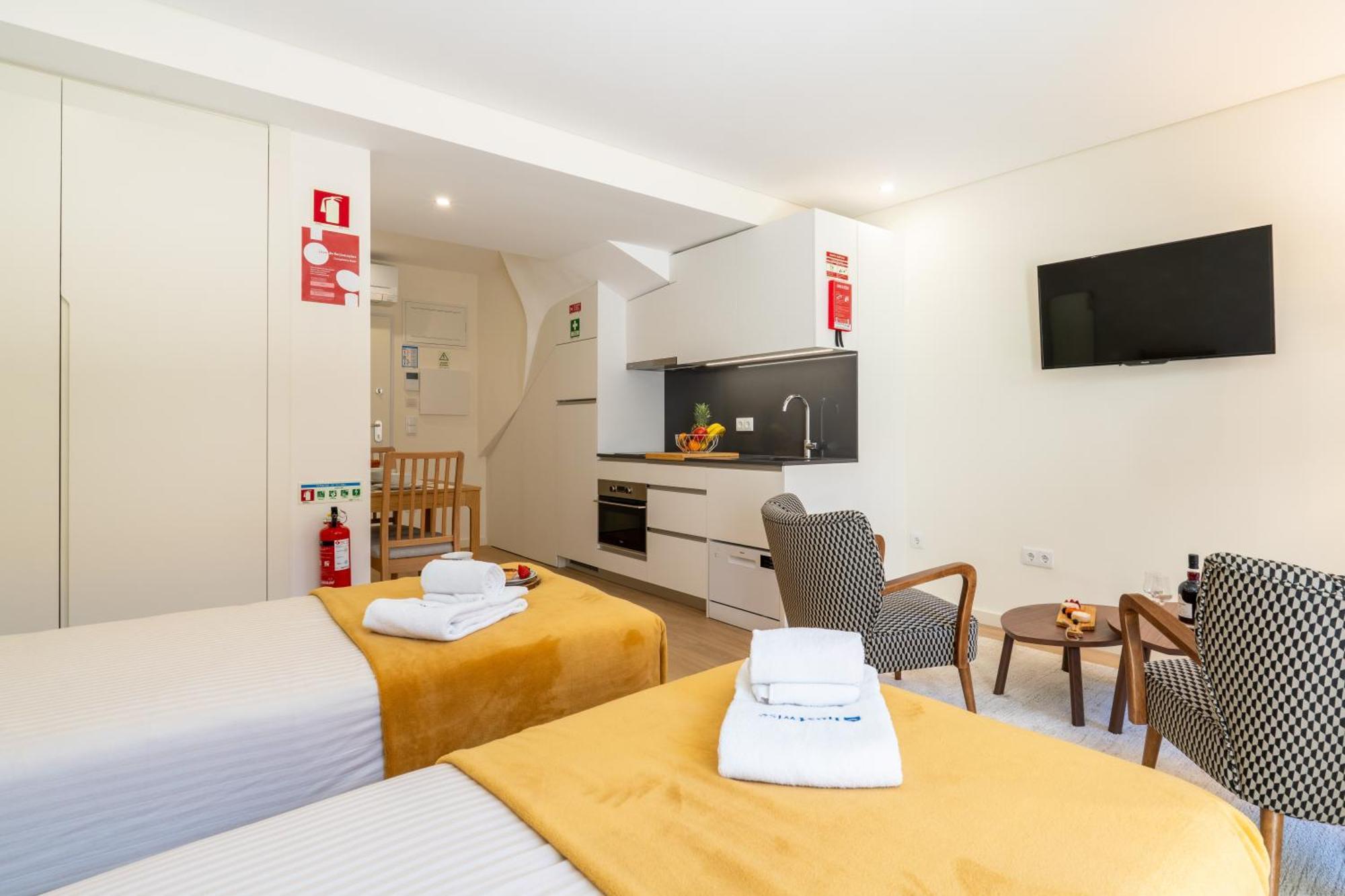 Apartment Hostwise - Premium & Modern Building